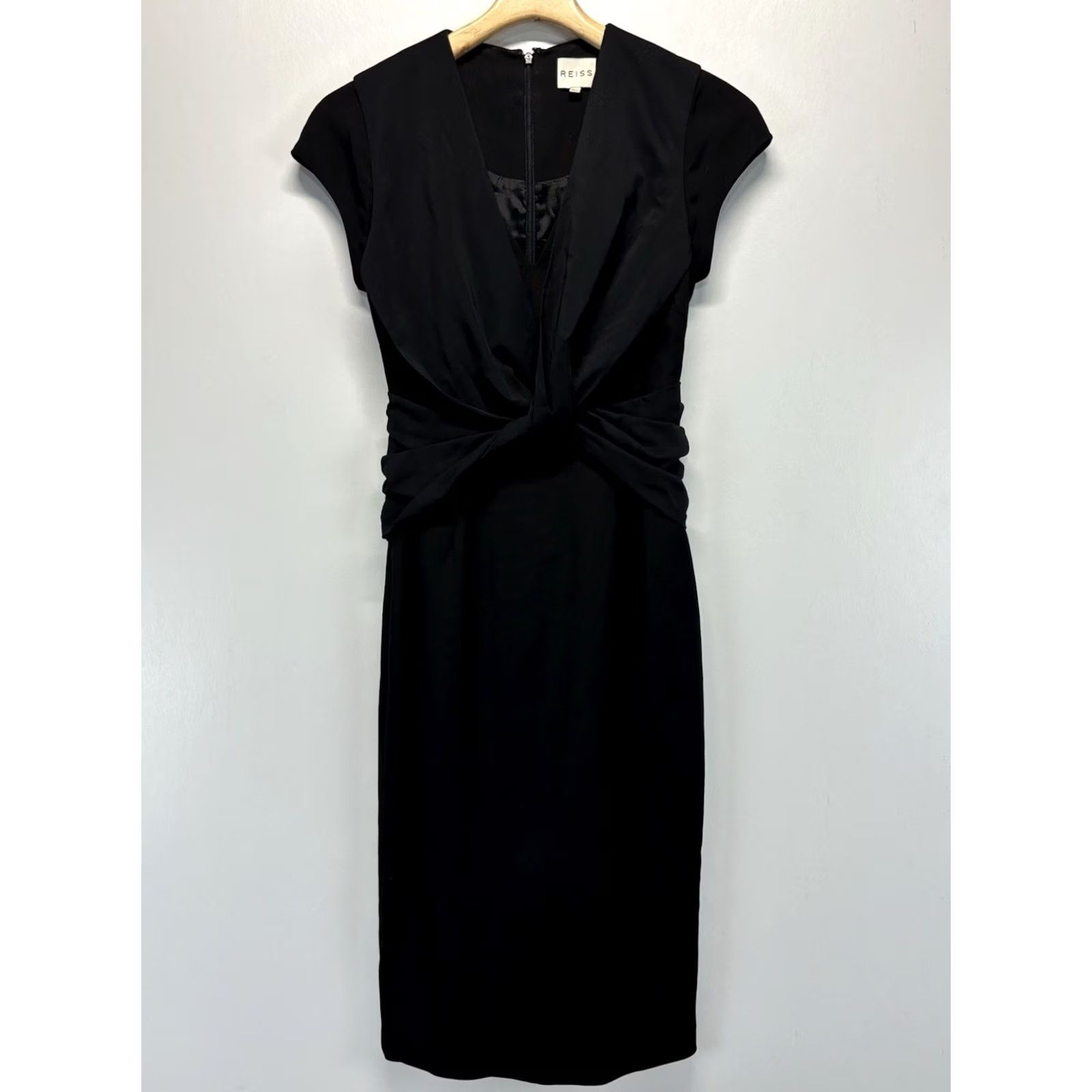 Reiss Reiss Maddox Twist Front Dress Women’s 2 Little Black Dress Cocktail Knee Length Size XS / US 0-2 / IT 36-38 - 2 Thumbnail