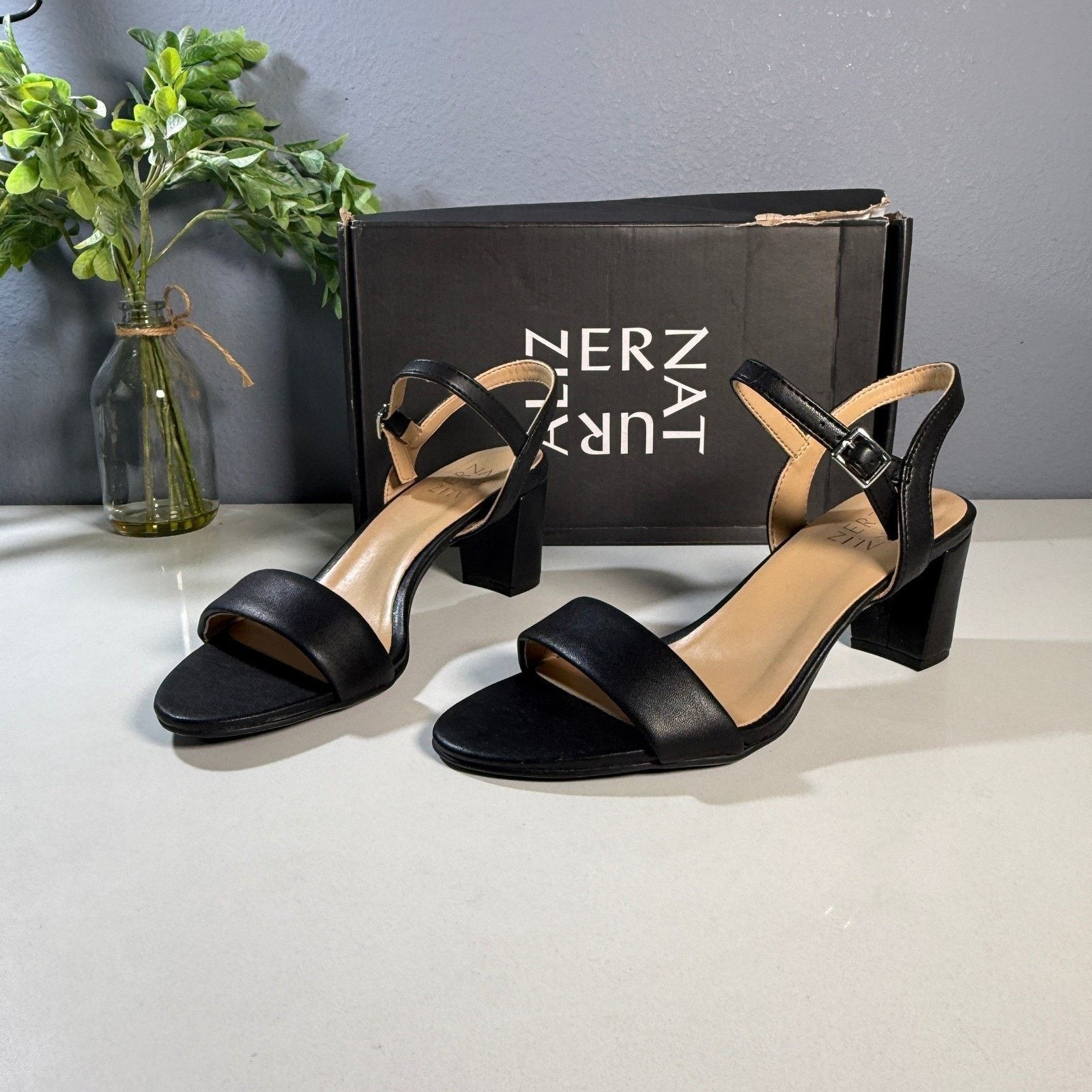 Naturalizer Naturalizer Bristol Black Block Heel Strap Sandals Size 7M Size US 7 / IT 37 - 2 Thumbnail