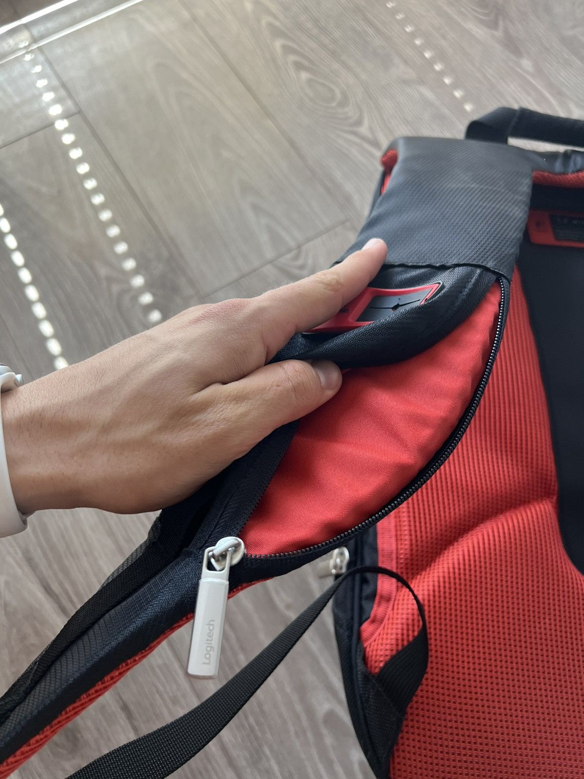 Other ‼️Logitech 15.4 Kinetik Utility Saved Backpack‼️ Size ONE SIZE - 12 Thumbnail