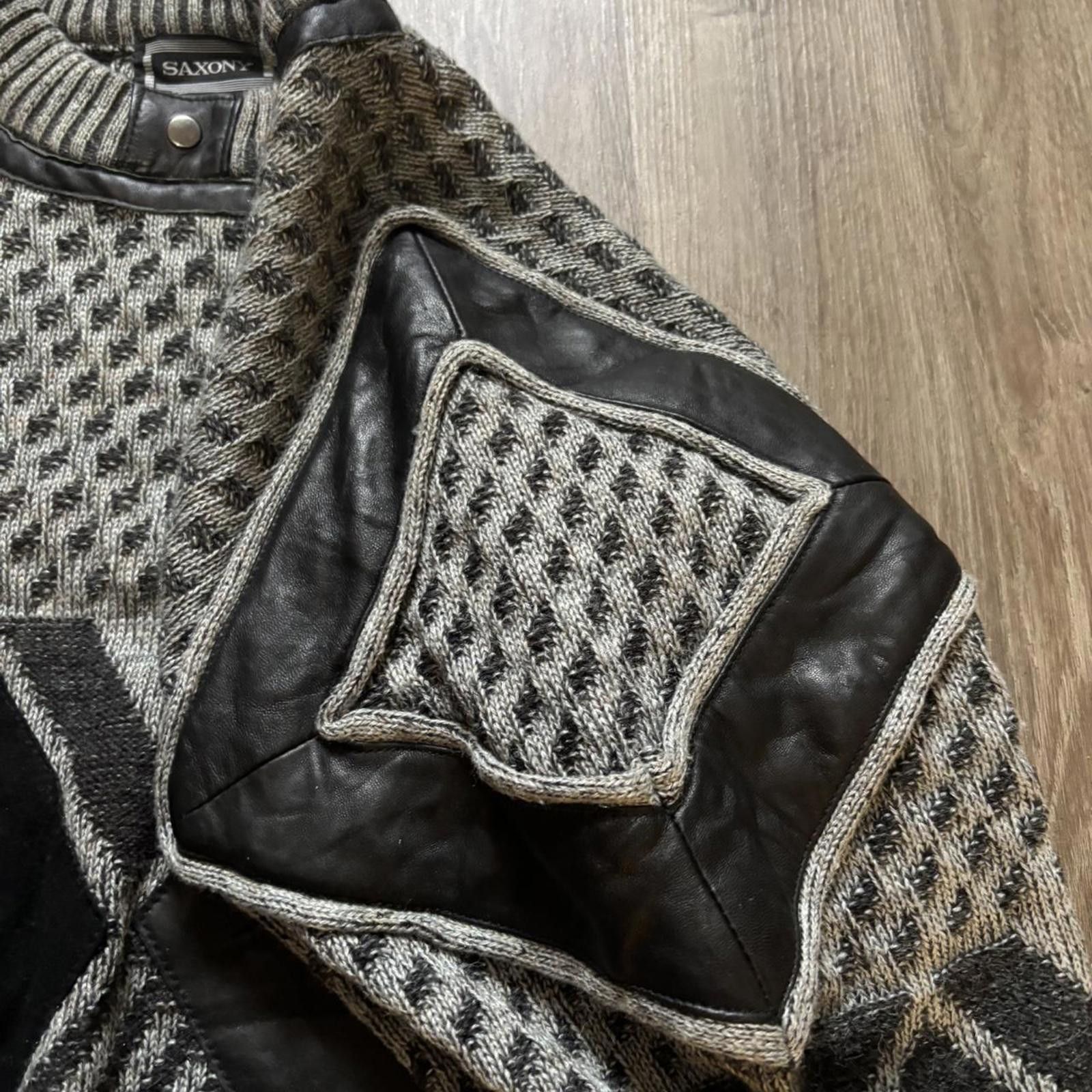 Saxony Vintage Saxony Leather Patched Gray/Black Sweater Size US L / EU 52-54 / 3 - 4 Thumbnail