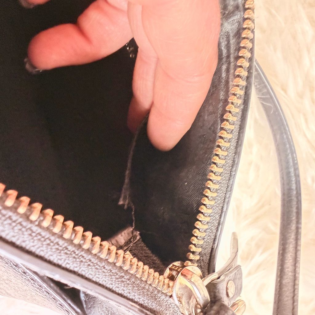 Kate Spade Kate Spade Leila Pebbled Leather Dome Crossbody - Black Size ONE SIZE - 7 Thumbnail