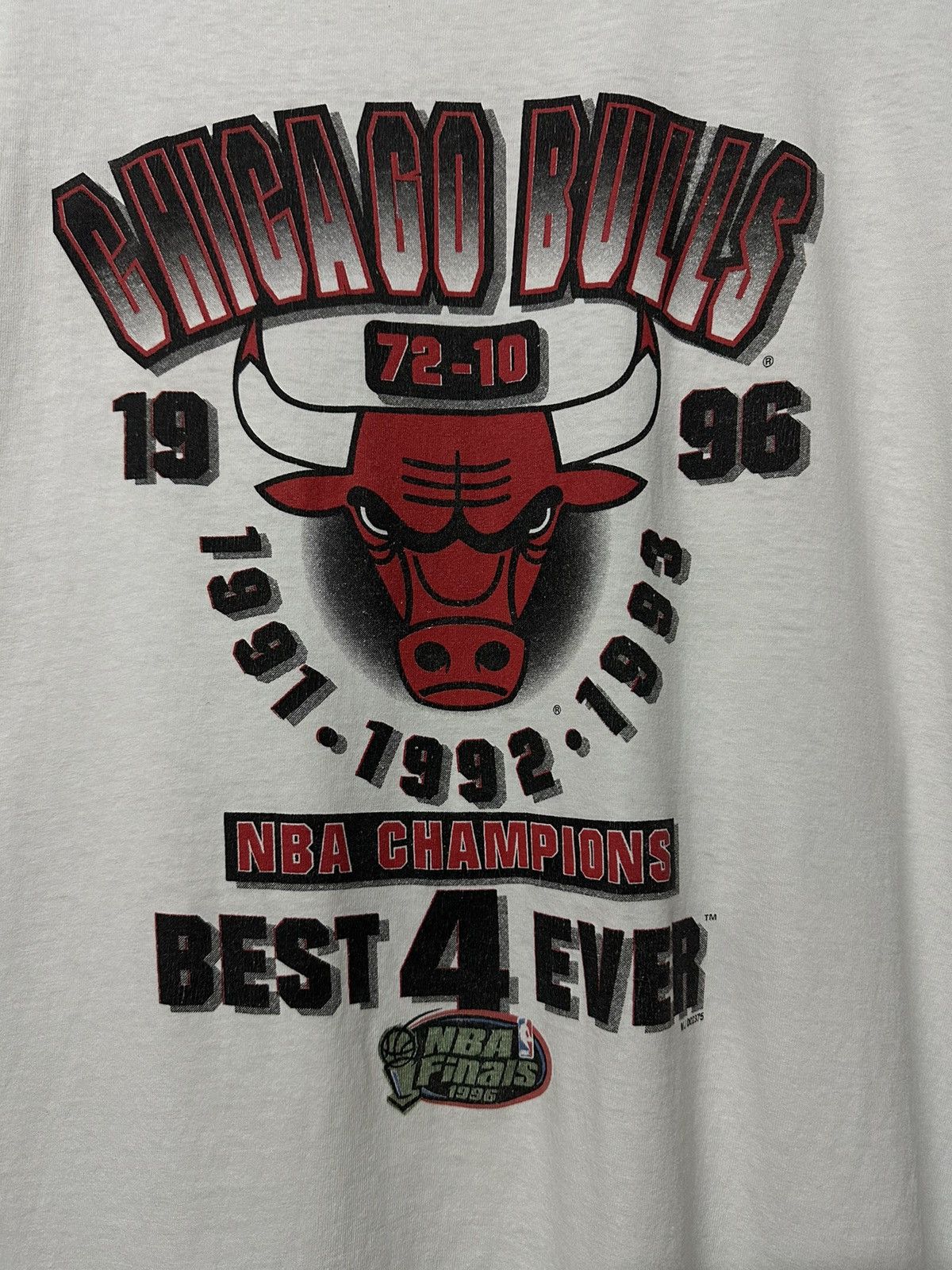 NBA Vintage 90s Chicago Bulls Nba Champions Best 4 Ever Tee Size US XL / EU 56 / 4 - 2 Thumbnail