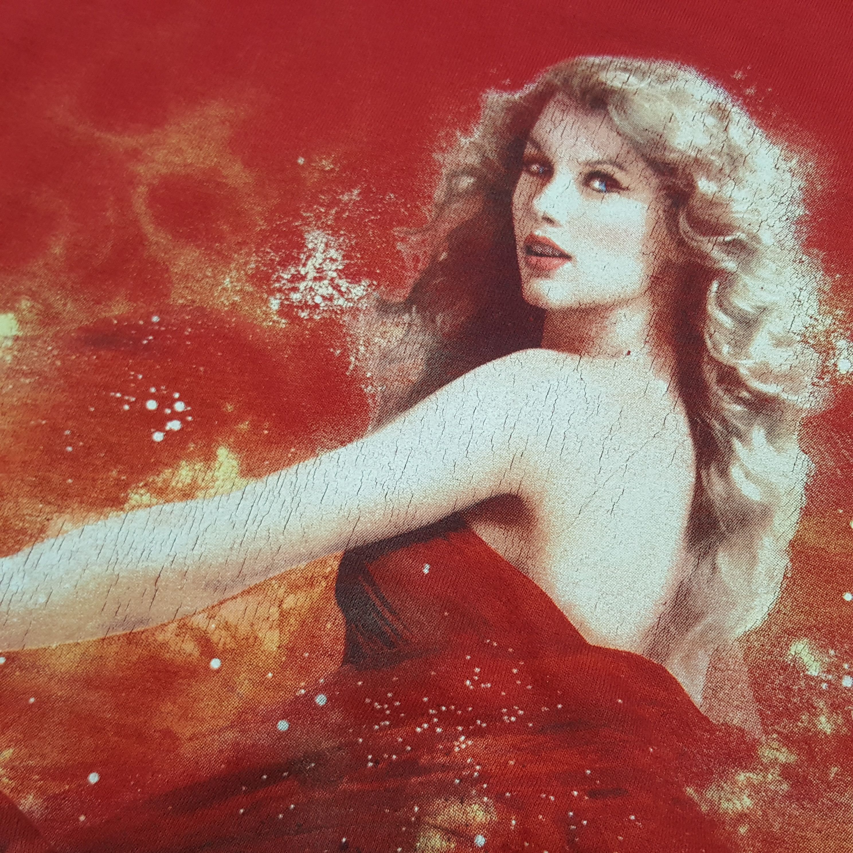 Band Tees × Vintage Vintage Taylor Swift American Singer Songwriter Tour Tees Size US M / EU 48-50 / 2 - 8 Thumbnail