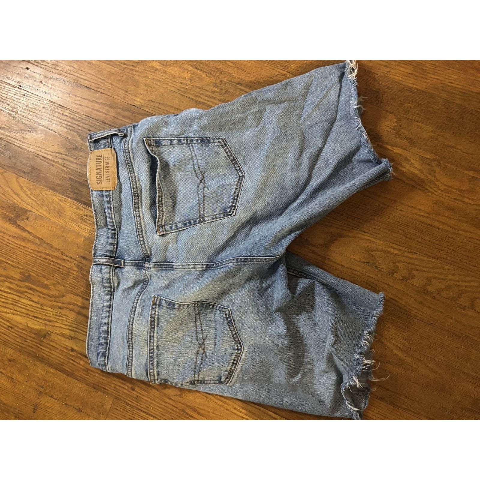 Levi's Authentic Levi's Signature Cutoff Jeans, Loose Ample Size US 31 - 2 Thumbnail