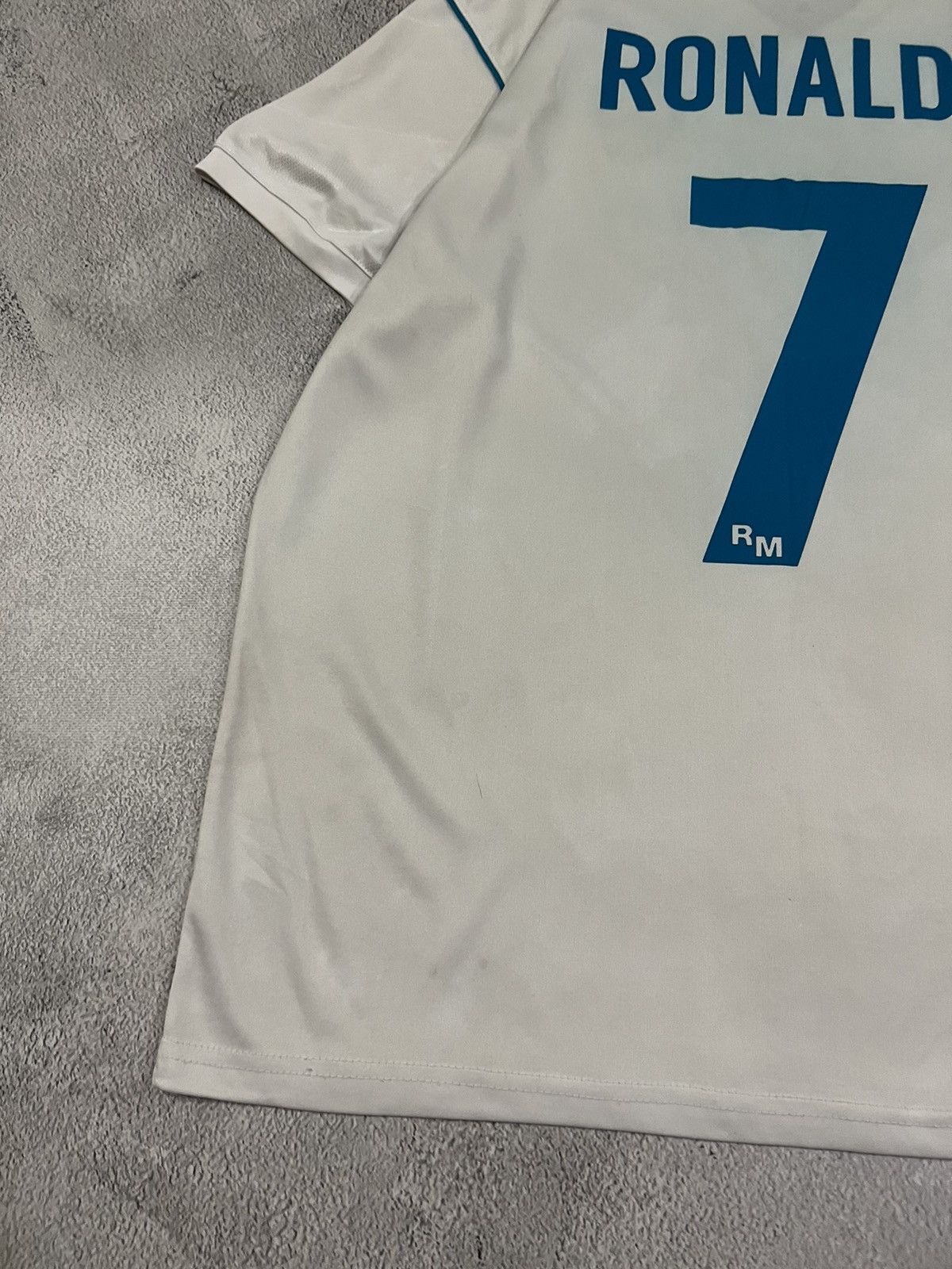 Vintage Vintage Y2k Real Madrid Ronaldo 7 Soccer Jersey Size US XXL / EU 58 / 5 - 14 Thumbnail