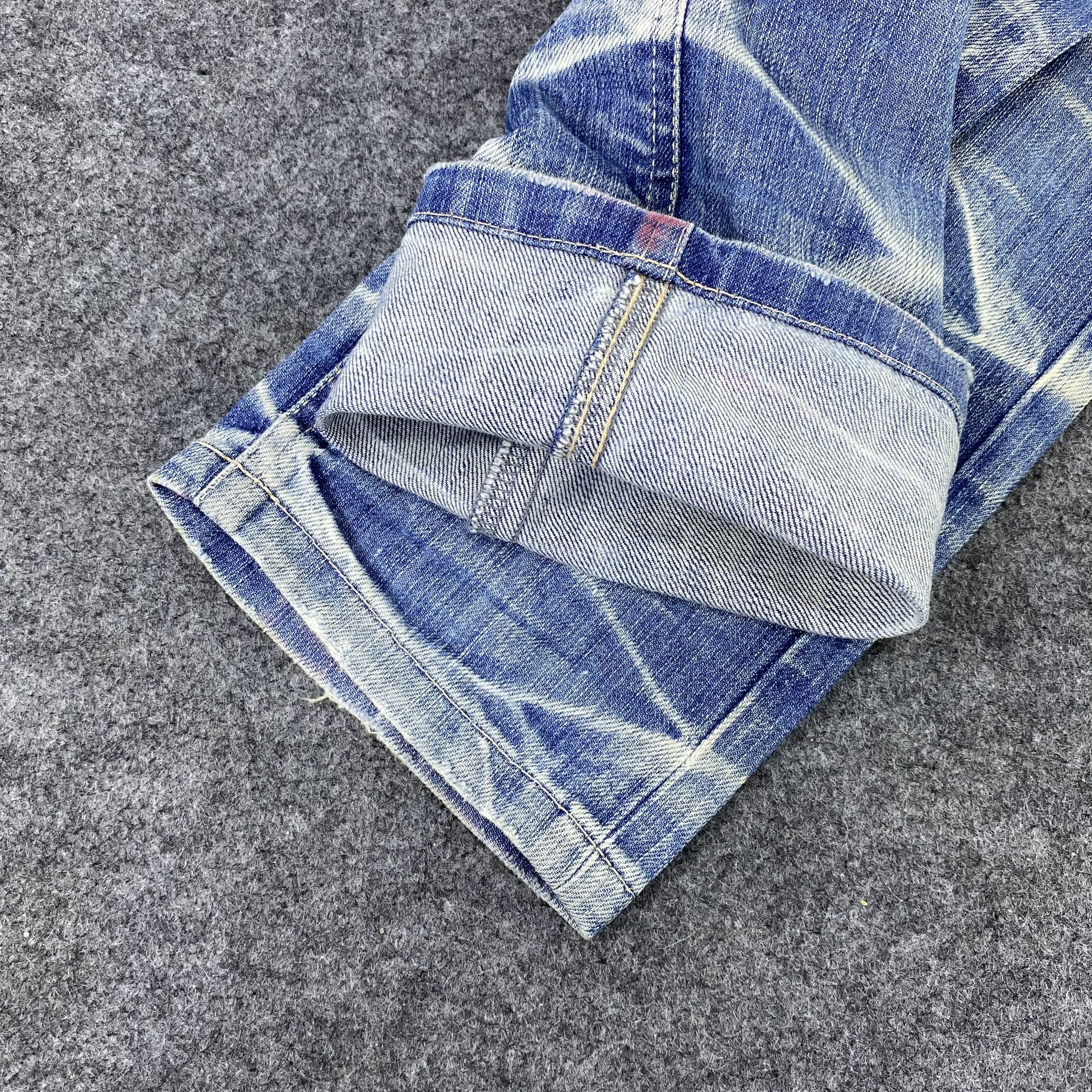 Black Barrett × Jean × Neil Barrett Black Barrett by Neil Barrett Blue Wash Jeans-J1188 Size US 32 / EU 48 - 13 Thumbnail