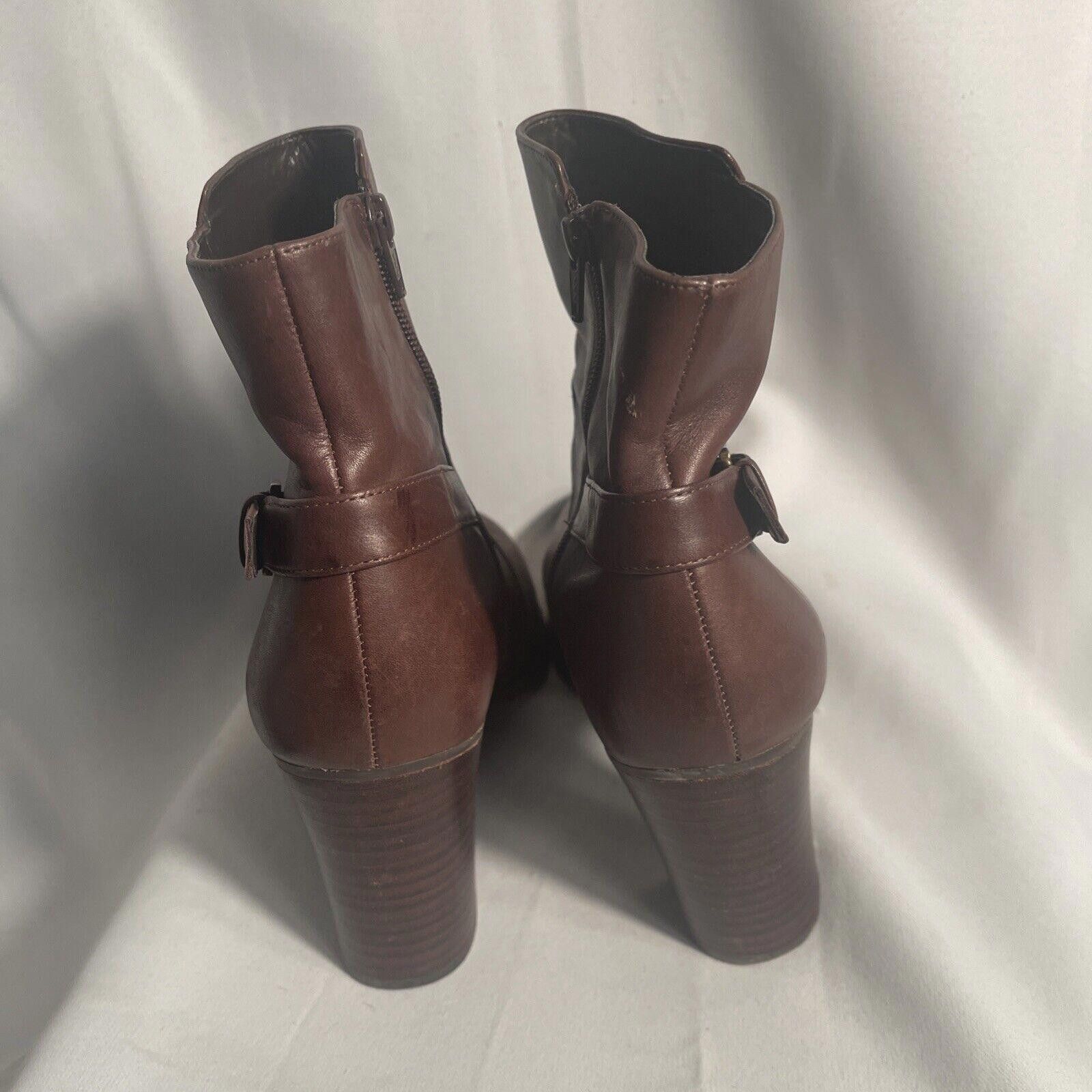 Lauren Ralph Lauren Lauren Ralph Lauren Women's Leather Cabrey Booties Size 11B Size US 11 / IT 41 - 4 Thumbnail
