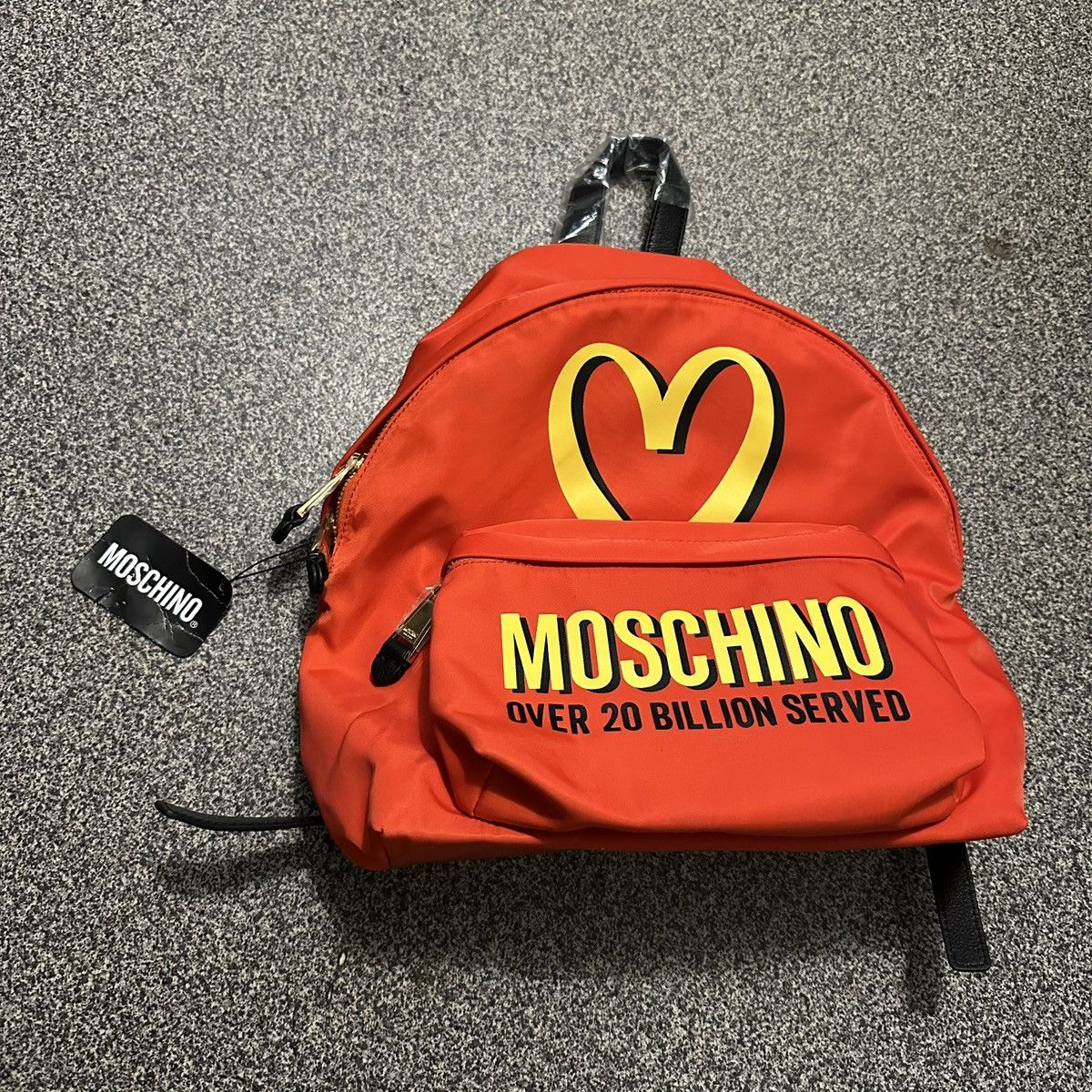 Moschino MOSCHINO AW14 McDonalds 20 Billion COLLECTION JEREMY SCOTT Size ONE SIZE - 7 Thumbnail