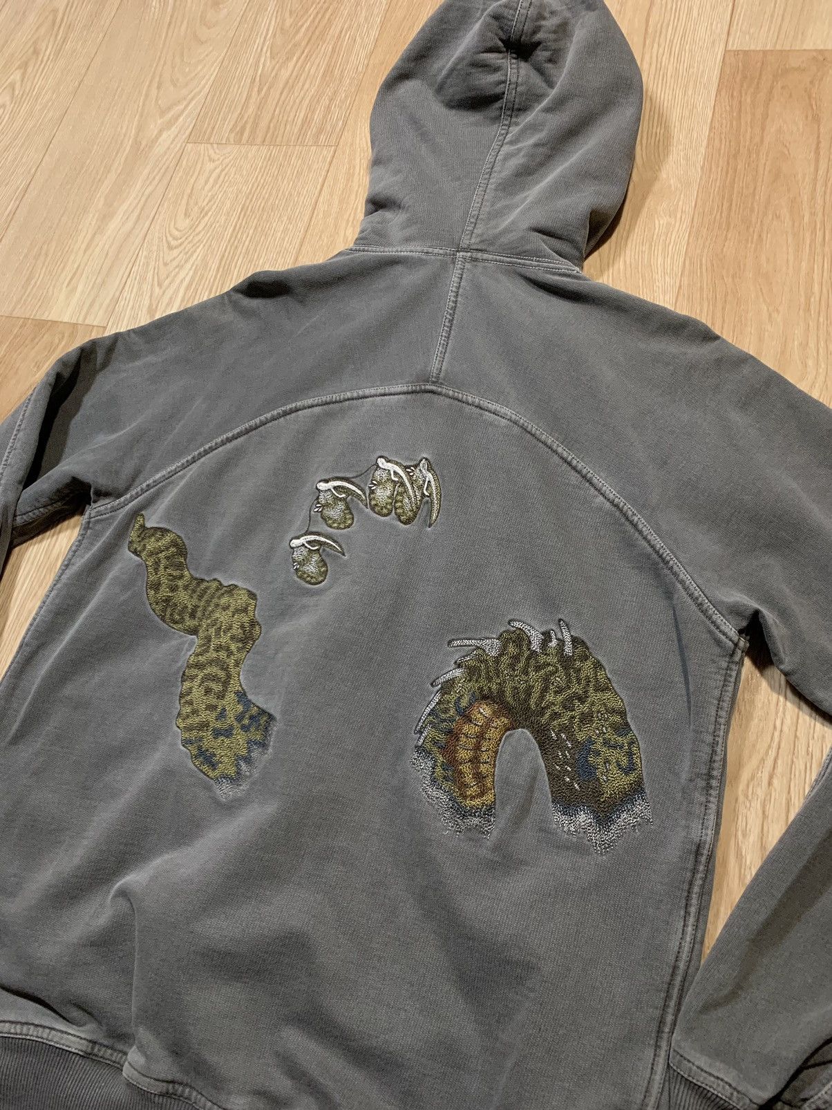 Maharishi Rare Maharishi Dragon Embroidered Logo Y2K Zip Hoodie Size US M / EU 48-50 / 2 - 9 Thumbnail