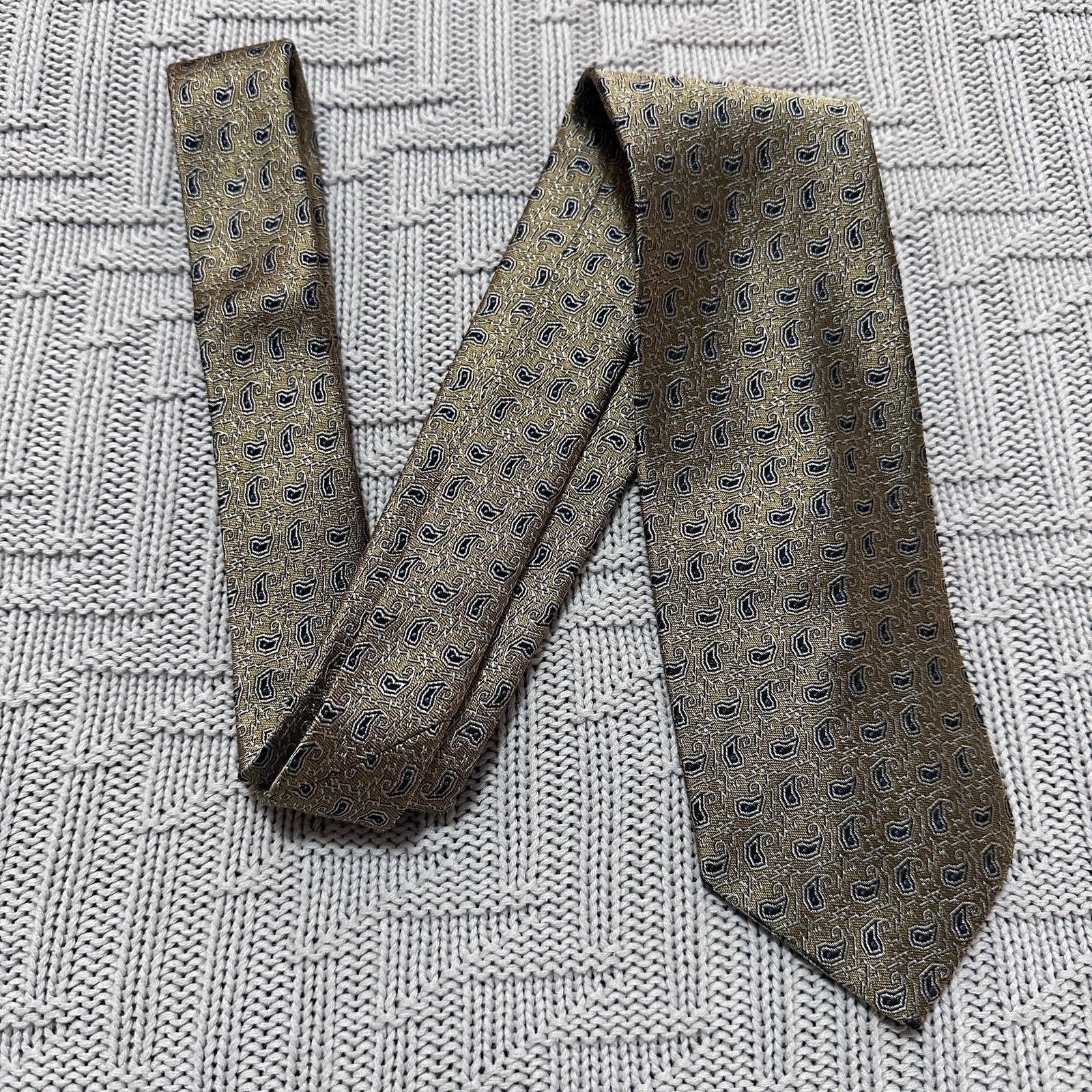 Alexander Julian Alexander Julian metallic gold paisley Italian silk tie Size ONE SIZE - 1 Thumbnail