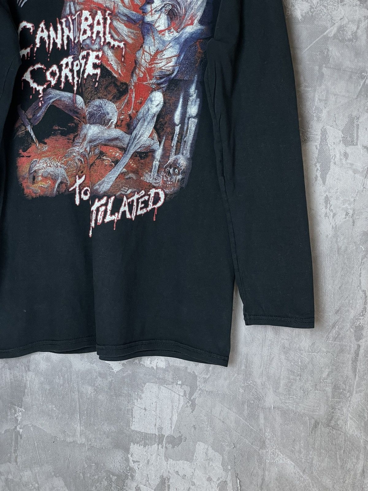 Band Tees Vintage Cannibal Corpse Tomb of the Mutilated longsleeve 90s Size US M / EU 48-50 / 2 - 10 Thumbnail