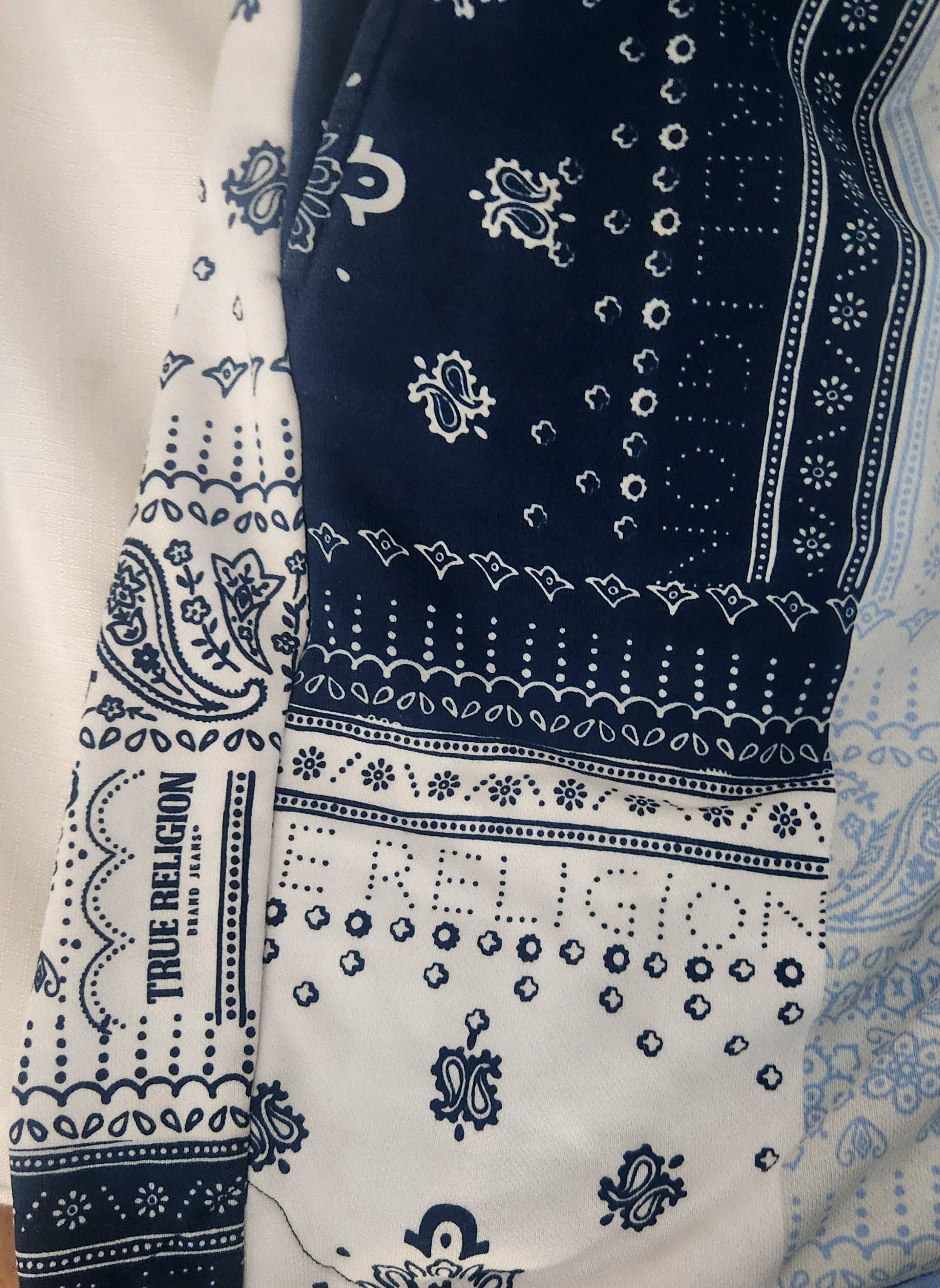 True Religion True Religion Bandana Porcini Paisley Print Men's Size XXL Size US 40 / EU 56 - 8 Thumbnail