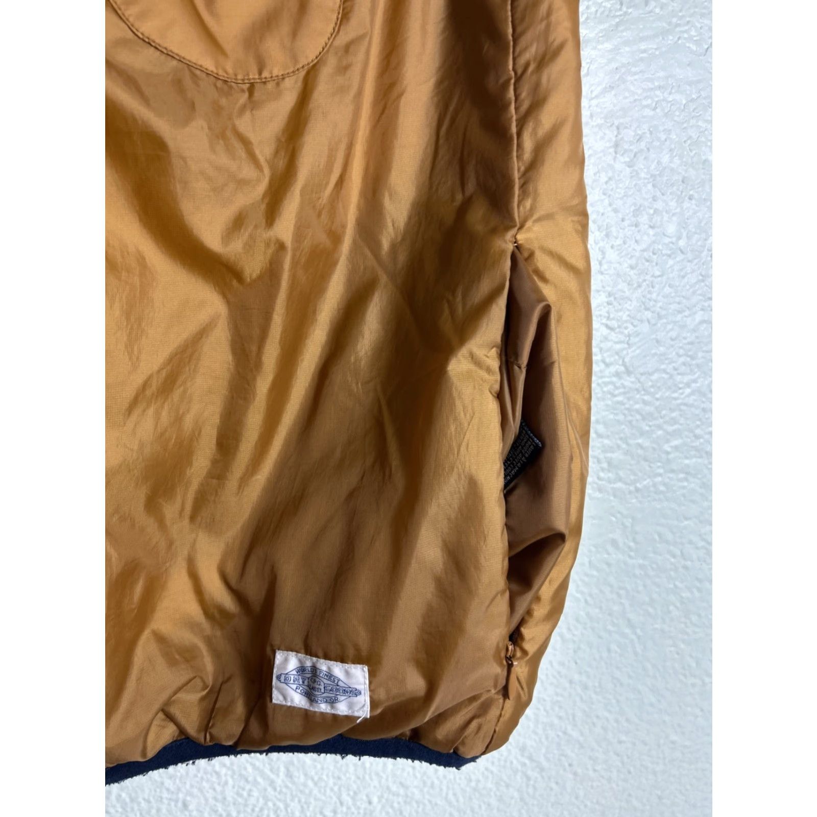 Vintage CPO Provisions Women’s Large Reversible Puffer Vest Blue Tan Polyester Vest Womens L Reversible Puffer Coat Style Size L / US 10 / IT 46 - 7 Thumbnail