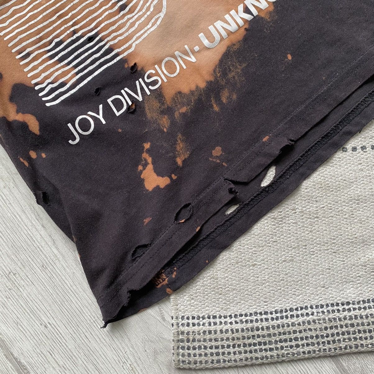 Joy Division 🎸 Thrashed Joy division Tee punk rock Band T-shirt vintage Size US M / EU 48-50 / 2 - 8 Thumbnail