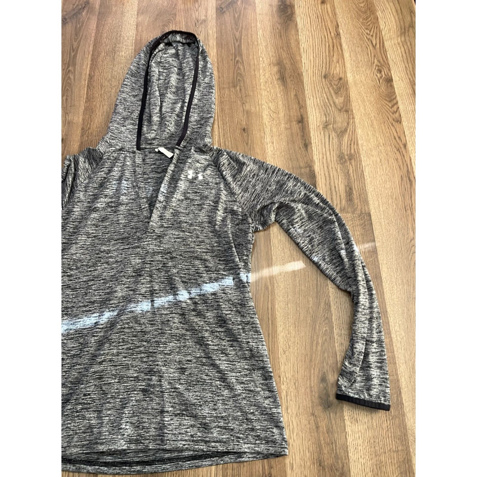 Under Armour Under armour Hoodie Women M Gray Pullover Heat Gear Casual Modern Pullover Size M / US 6-8 / IT 42-44 - 3 Thumbnail