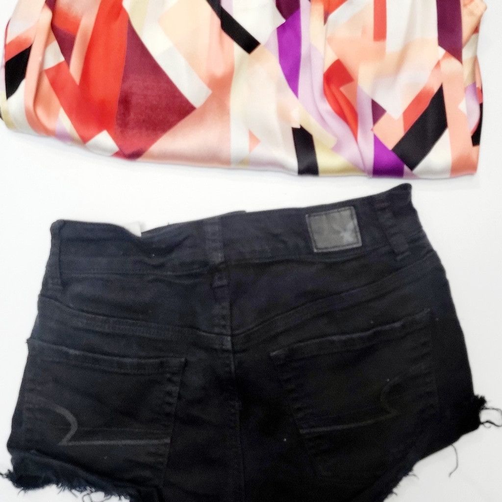 American Eagle Outfitters American Eagle Black Hi Rise Festival Denim Shorts Size 0 Size 25" / US 0 / IT 36 - 4 Thumbnail