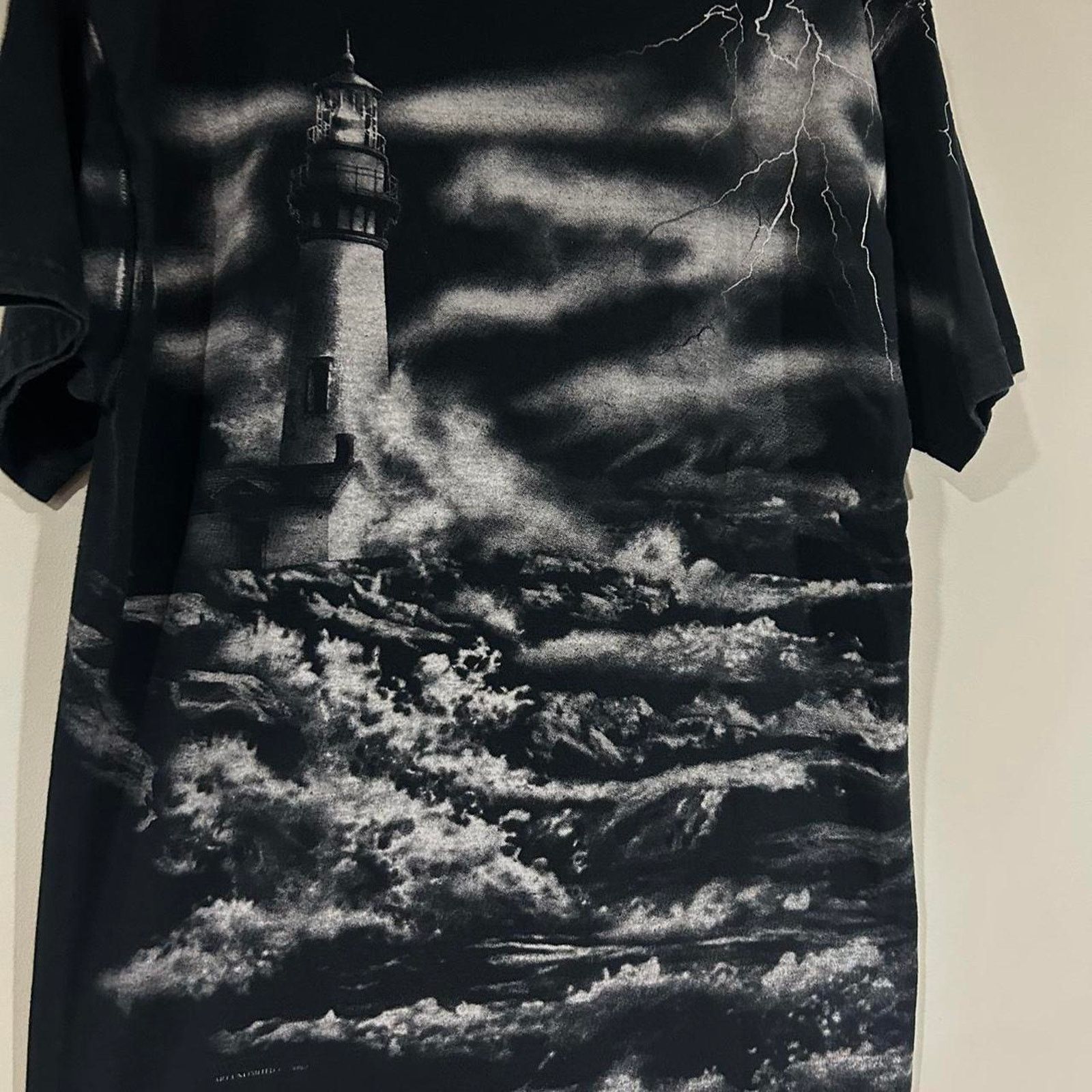 Fruit Of The Loom Vintage Storm Lighthouse Ocean Waves AOP Tee Shirt Size US L / EU 52-54 / 3 - 4 Thumbnail