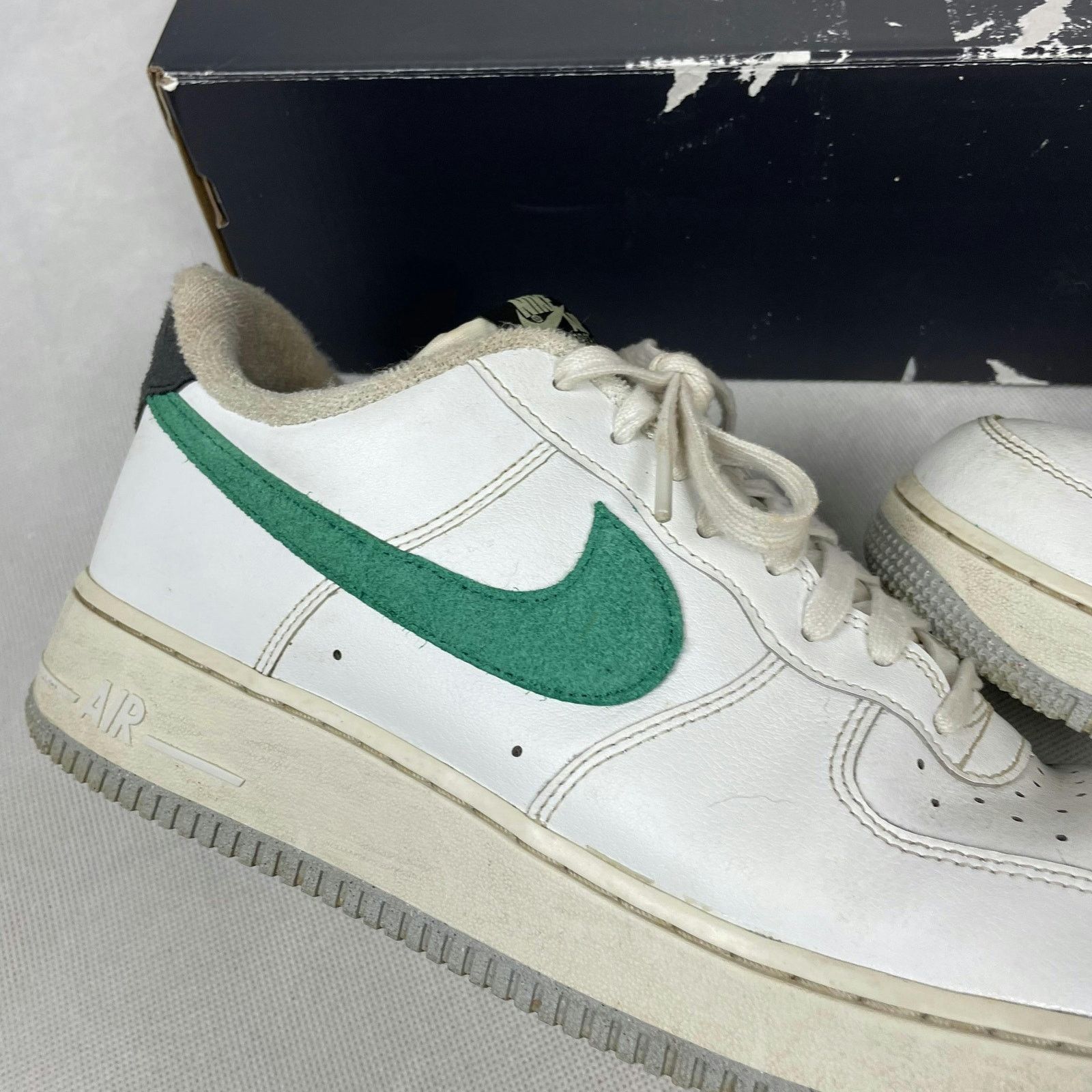 Nike Nike Air Force 1 07 DR8593-100 Men's White Leather Shoes 12 Size US 12 / EU 45 - 8 Thumbnail