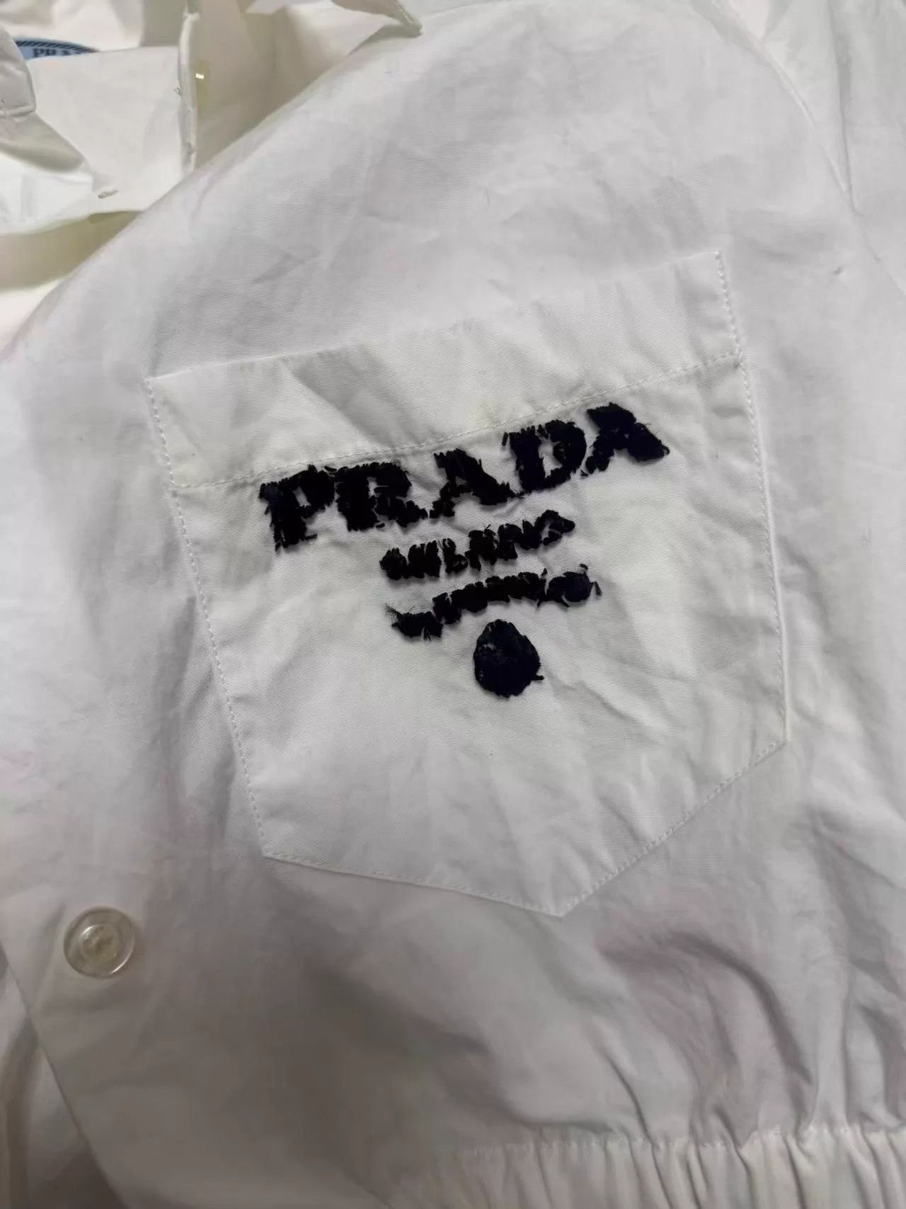 Prada Prada size 36 blouse 99 new Size XS / US 0-2 / IT 36-38 - 2 Thumbnail