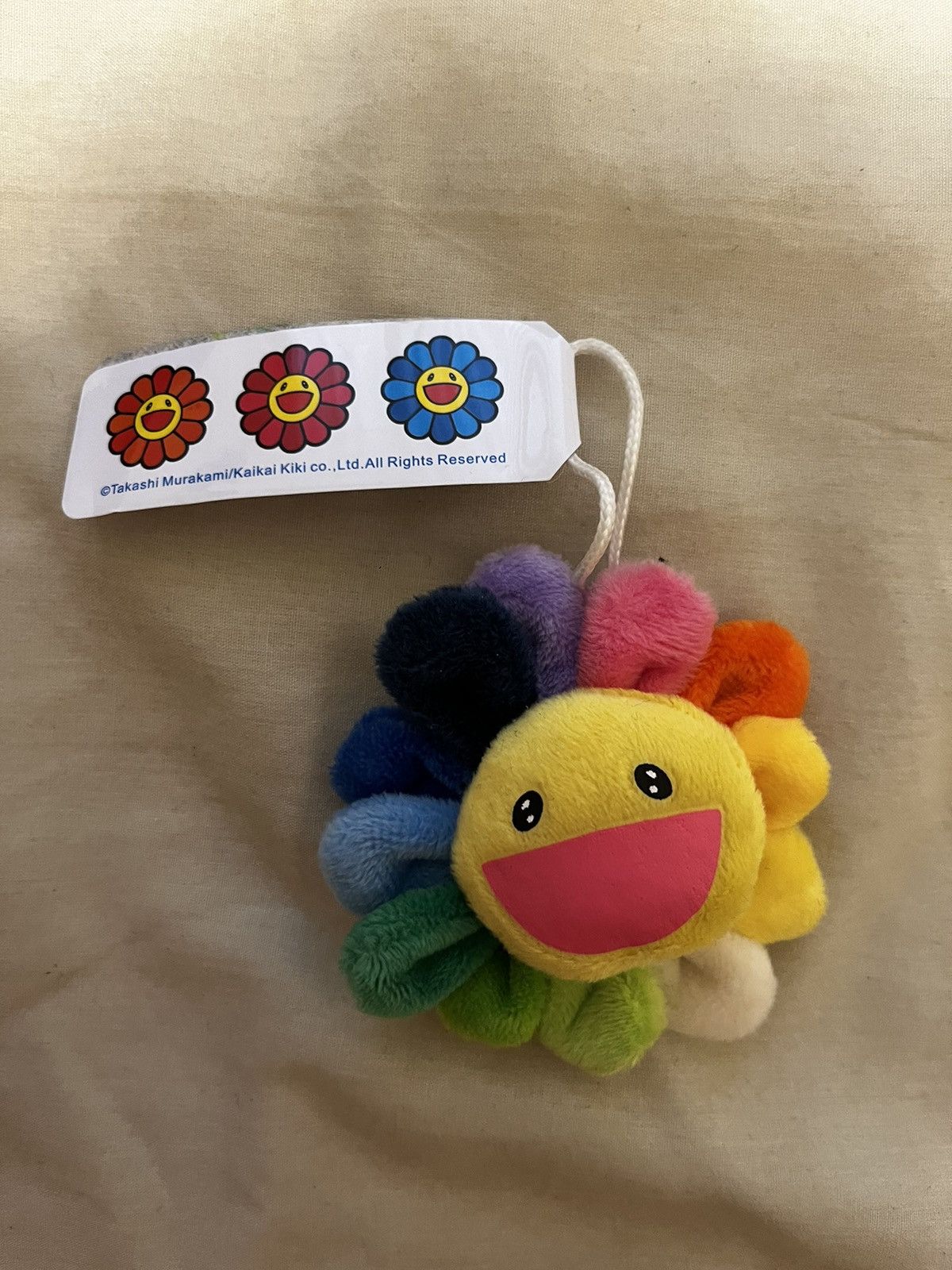 Kaikai kiki flower pin clearance