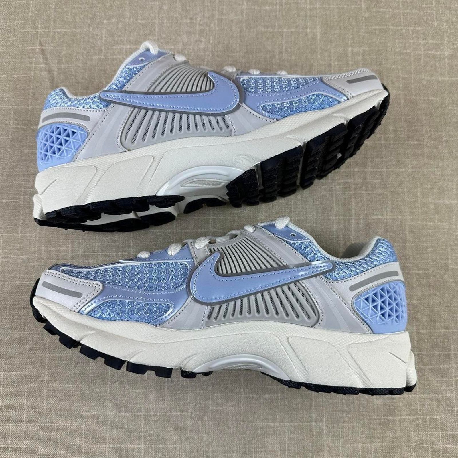 Nike Nike Zoom Vomero 5 Ice Blue Men 10 Size US 10 / EU 43 - 4 Thumbnail