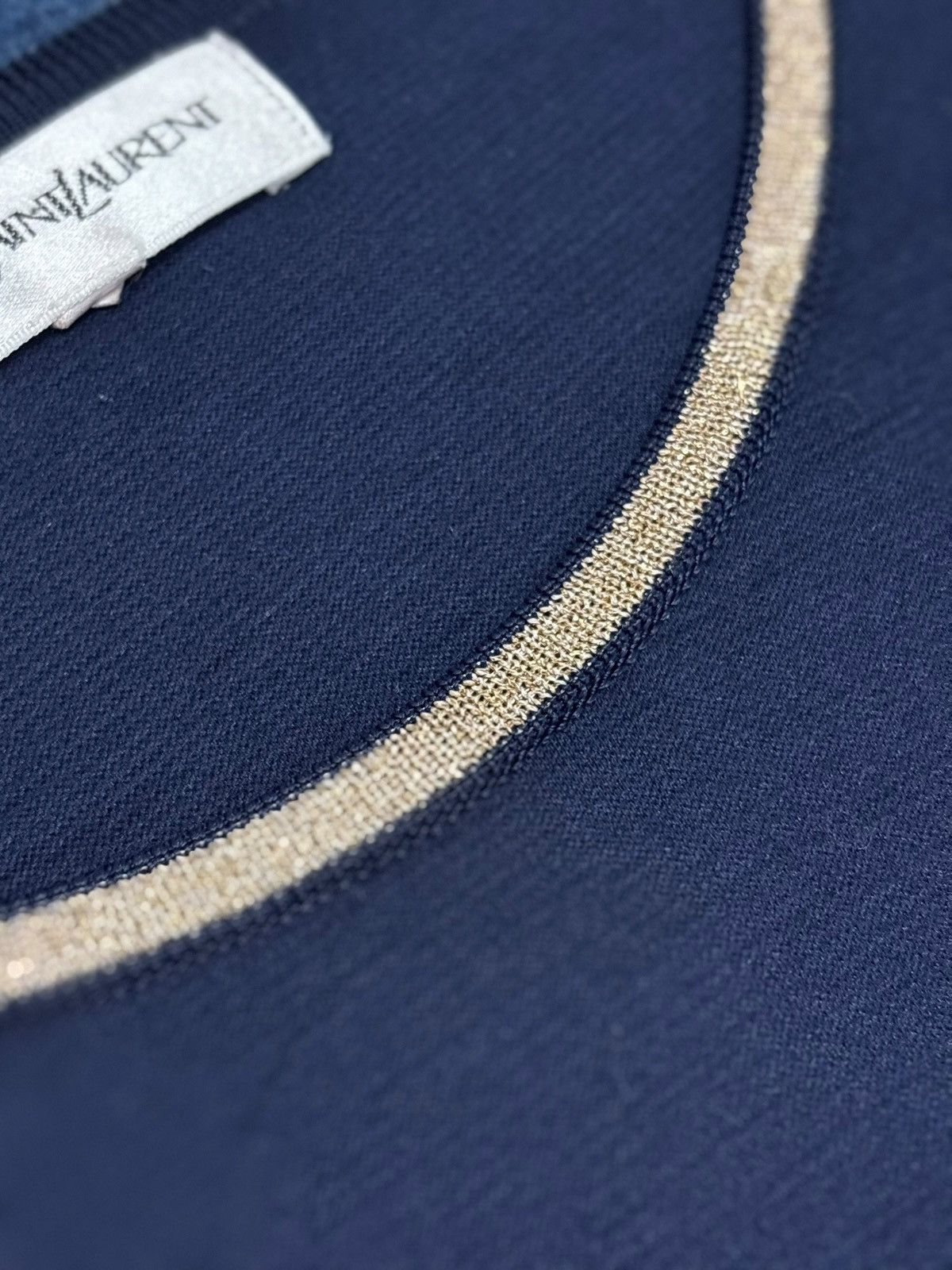 Yves Saint Laurent Yves Saint Laurent Dark Blue Gold Glitter Logo Pullover jpn Size L / US 10 / IT 46 - 11 Thumbnail