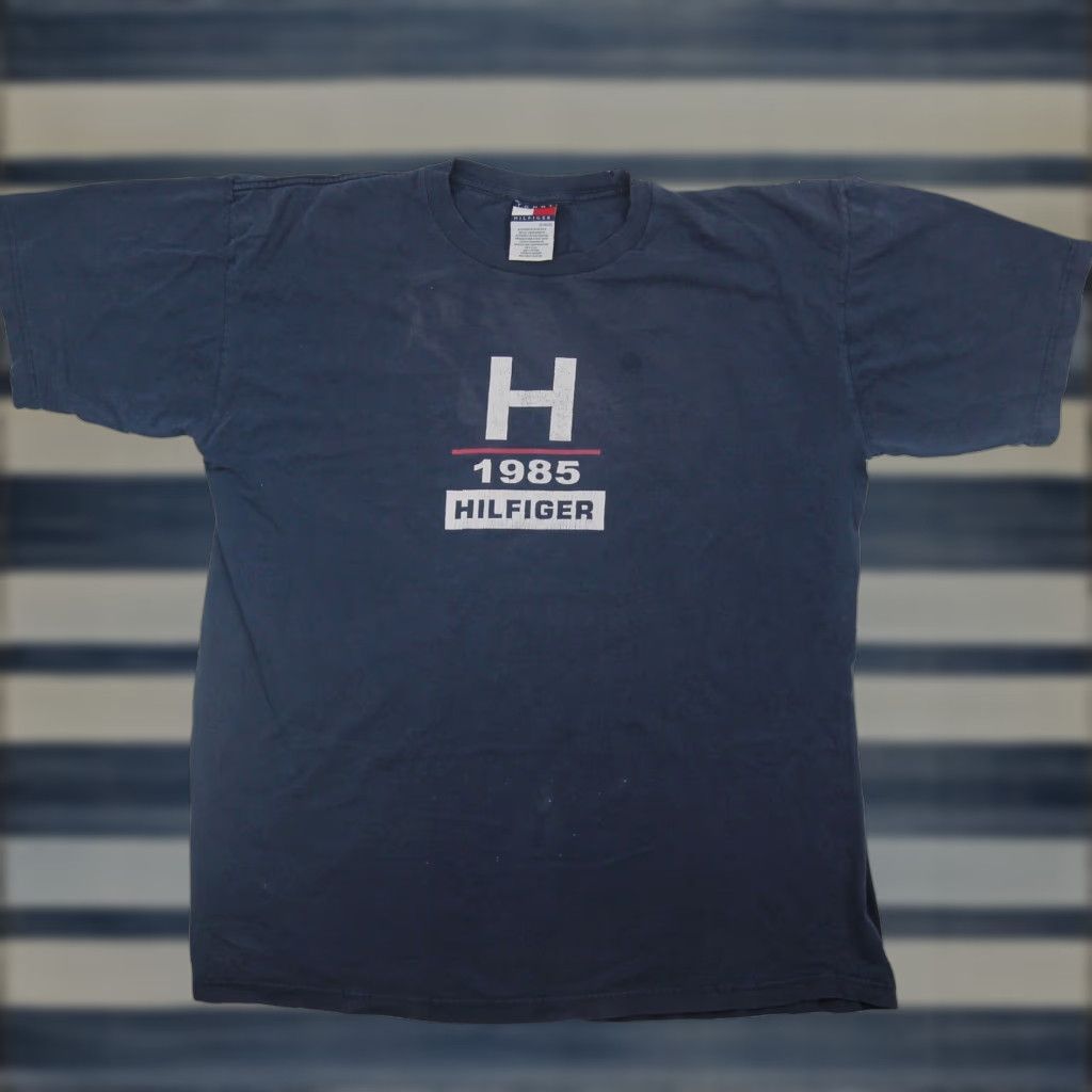 Tommy Hilfiger VINTAGE Tommy Hilfiger Distressed Spellout Graphic T Shirt Blue XL Mens 90s Size US XL / EU 56 / 4 - 1 Thumbnail