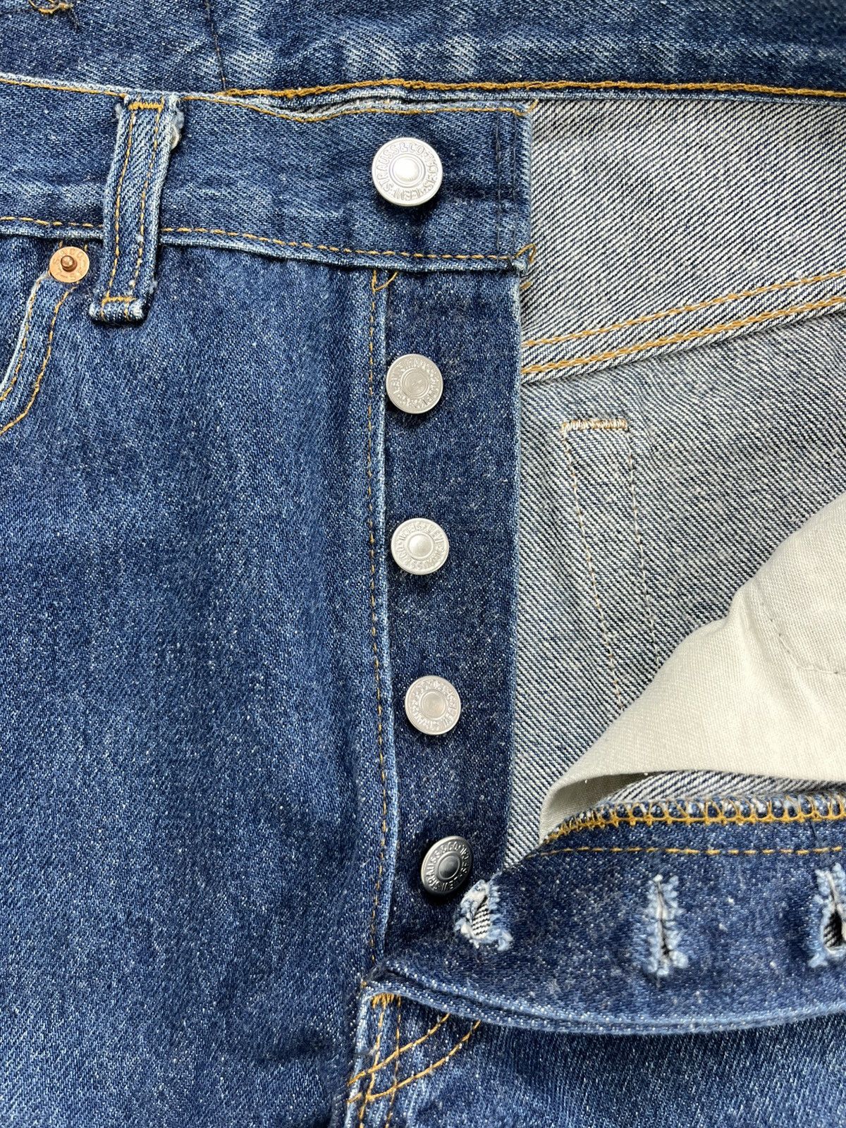 Levi's Vintage Clothing 🇺🇸1990s Vintage Levis 501XX 30x32 Straight Leg Blue Jeans Size US 29 - 10 Thumbnail