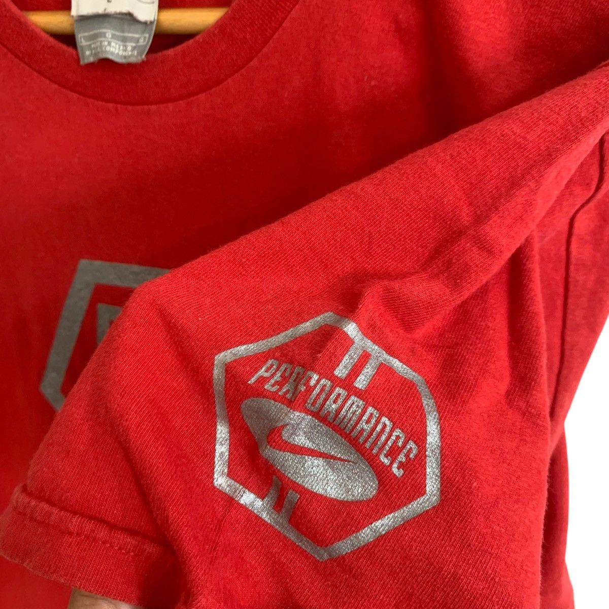 Nike × Vintage Vintage Nike Sport Red Shirt 80s Size US L / EU 52-54 / 3 - 2 Thumbnail