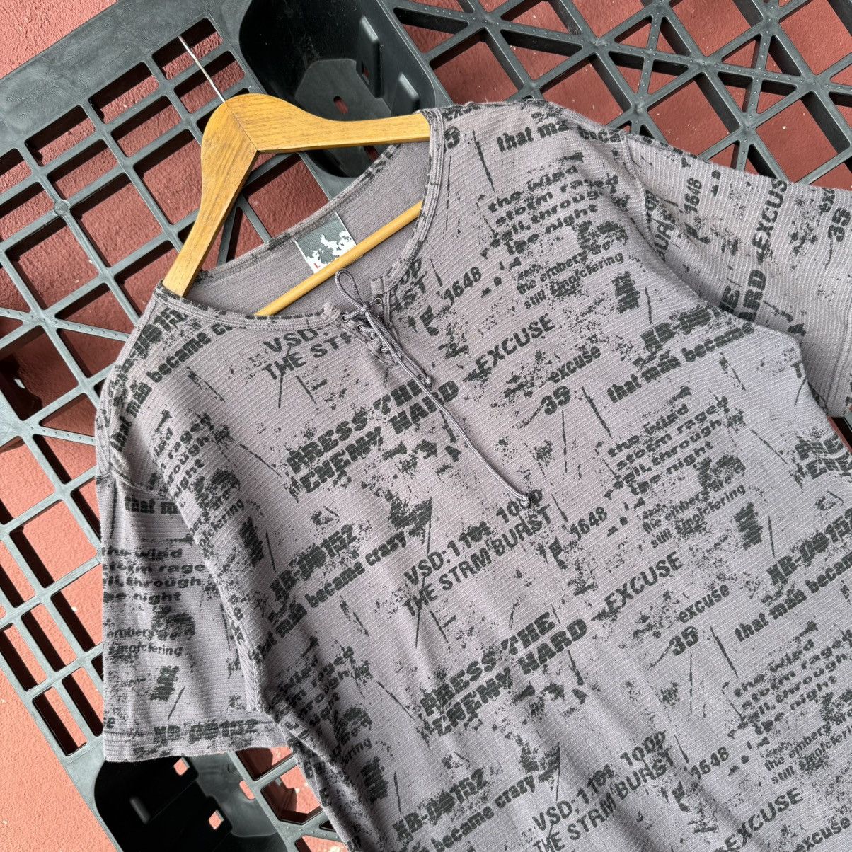 Japanese Brand Lace Tie Neck Excuses Overprint Printed Relaxed Hemp Tee Size US L / EU 52-54 / 3 - 4 Thumbnail