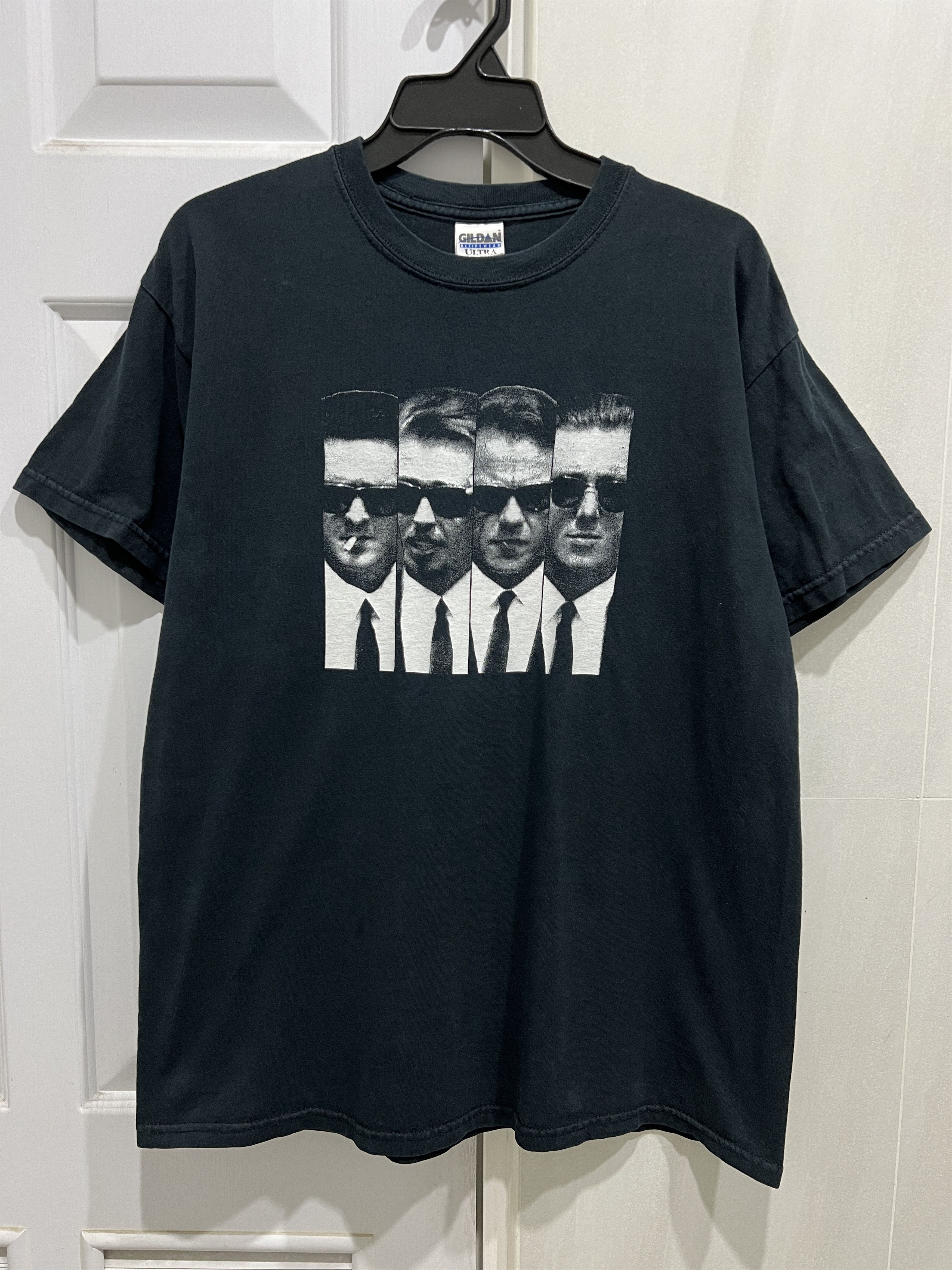 Vintage Vintage Y2K Reservoir Dogs Quentin Tarantino cult movie Tee Size US M / EU 48-50 / 2 - 2 Thumbnail
