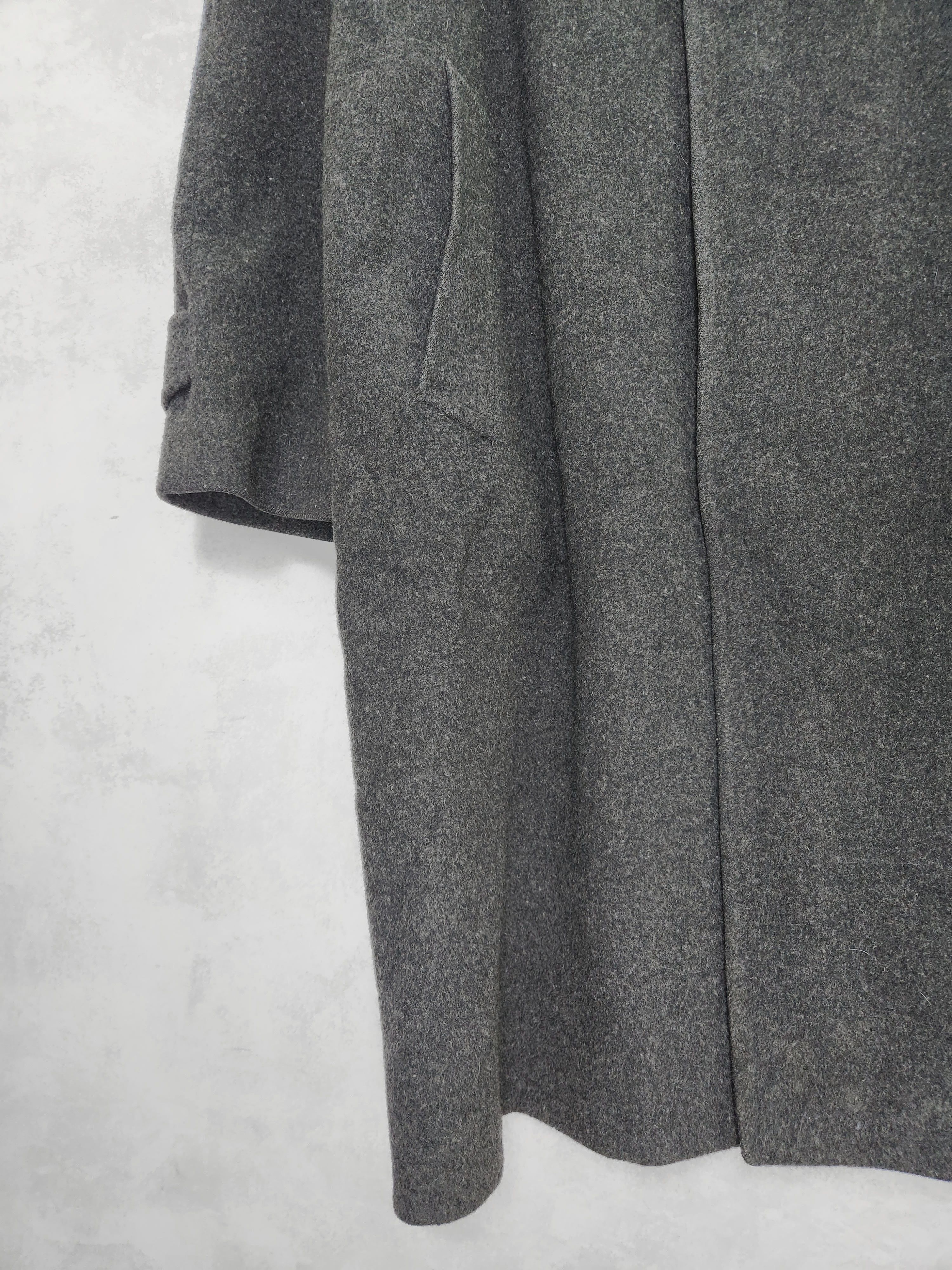 Burberry Burberry london wool and camel hair overcoat button ups Size US XL / EU 56 / 4 - 3 Thumbnail