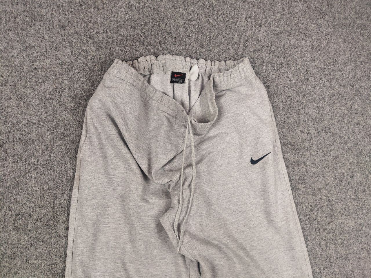 Nike Vintage Nike Swoosh Gray Cotton Baggy Track Pants Y2K Style Size US 34 / EU 50 - 7 Thumbnail