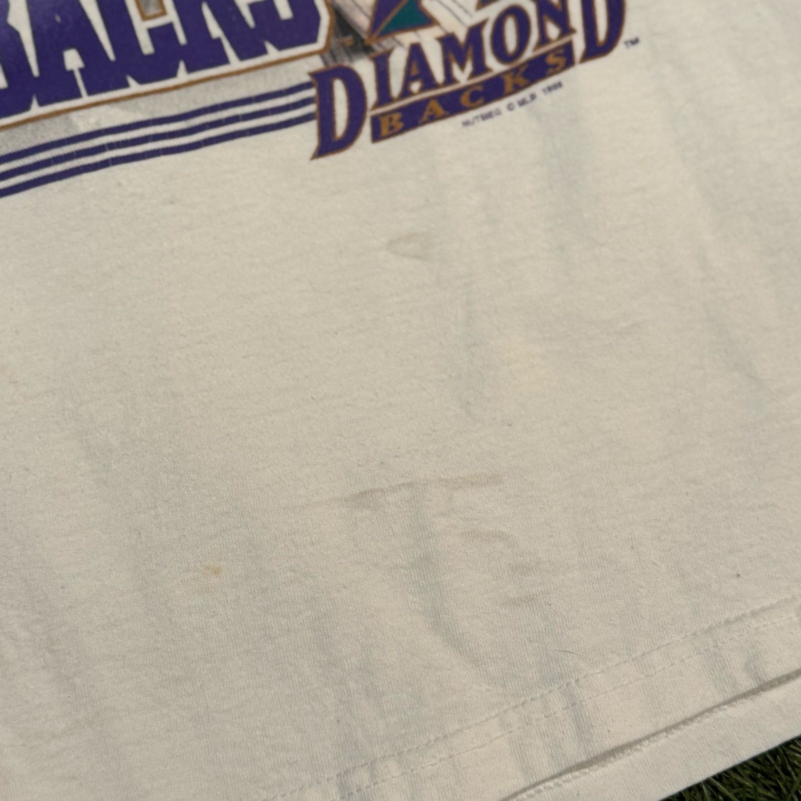 Nutmeg 1998 Nutmeg Arizona Diamondbacks Home Run Graphic Tee Size US L / EU 52-54 / 3 - 4 Thumbnail