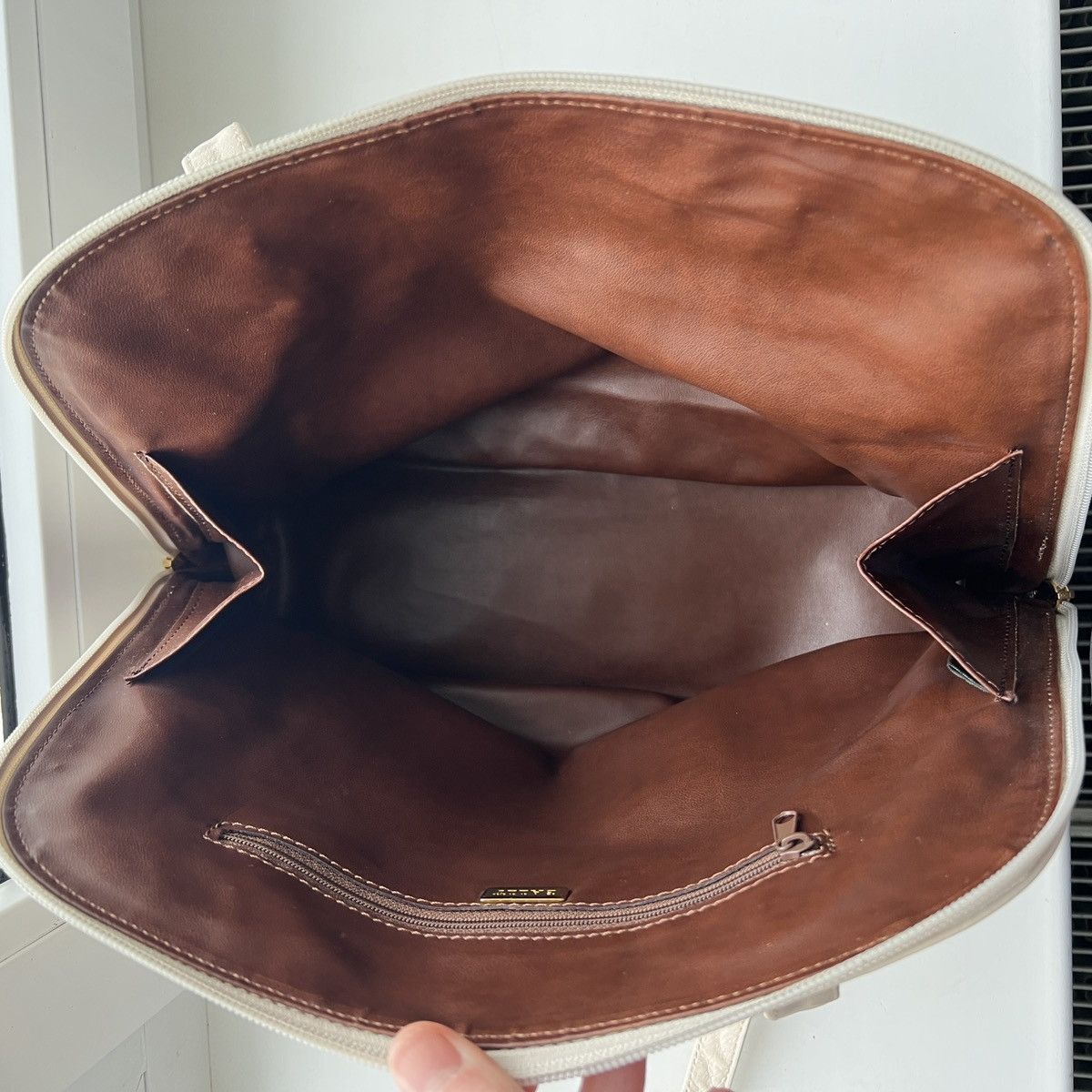 Bally Bally Shoulder White Leather Bag Size ONE SIZE - 13 Thumbnail