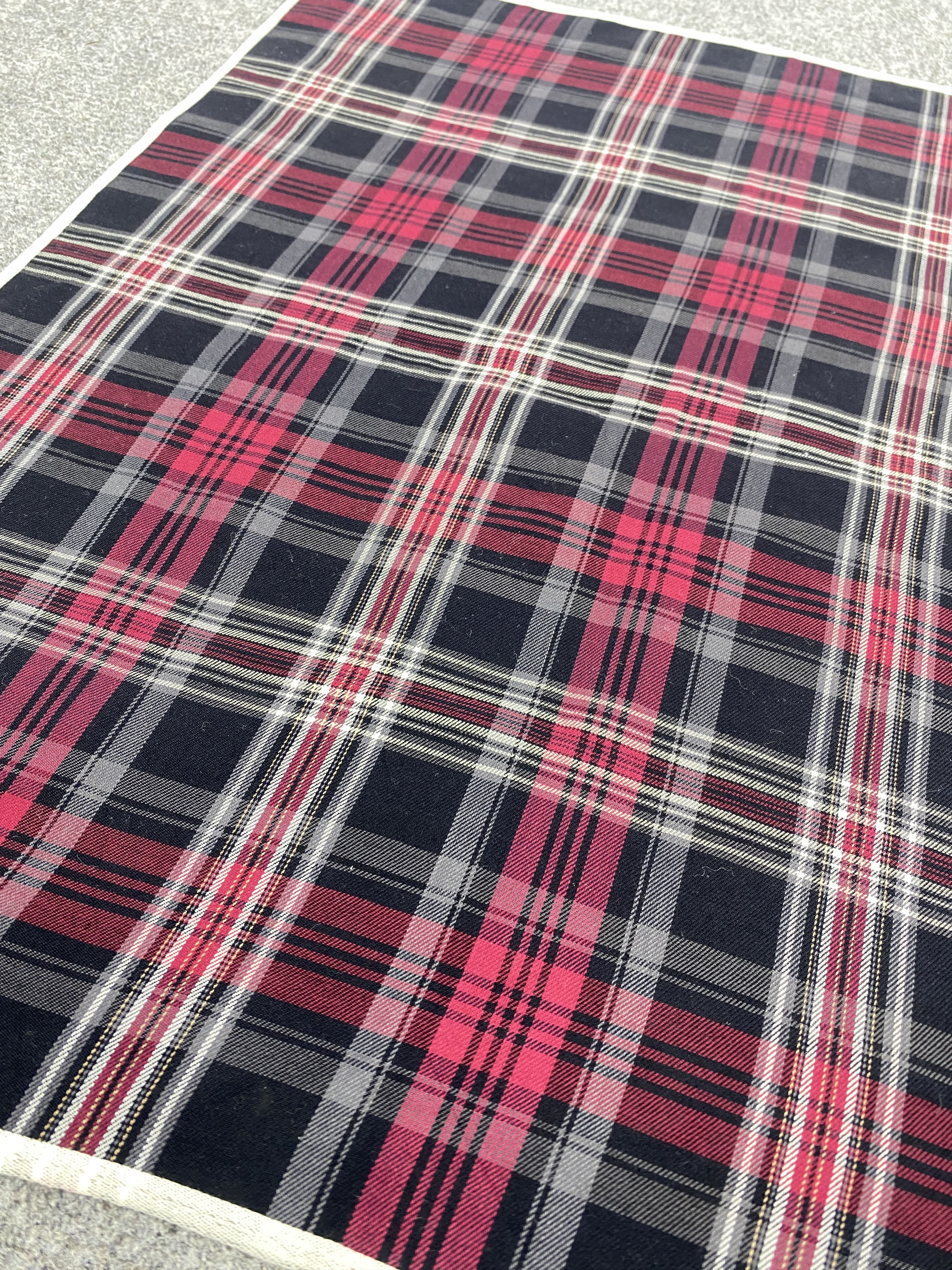 Burberry Vintage Burberry Handkerchief / Neckerchief KT0304 Size ONE SIZE - 7 Thumbnail