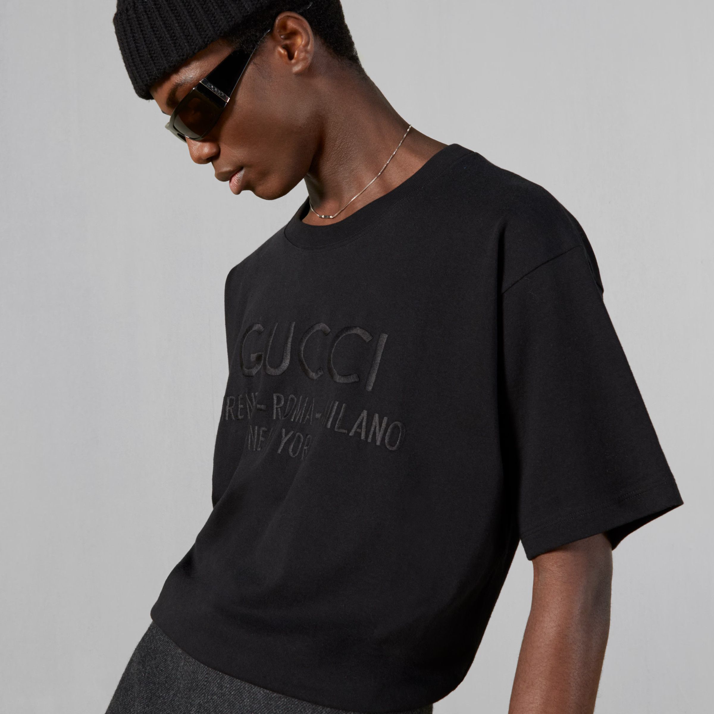 Gucci GUCCI T SHIRT BLACK GG MONOGRAM LOGO WHITE 616036