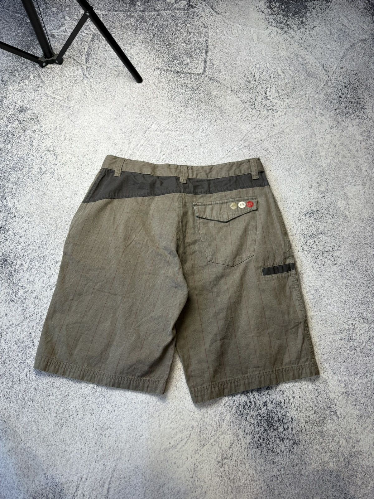 Nike Vintage Nike Shorts Japanese Y2K Size US 32 / EU 48 - 17 Thumbnail