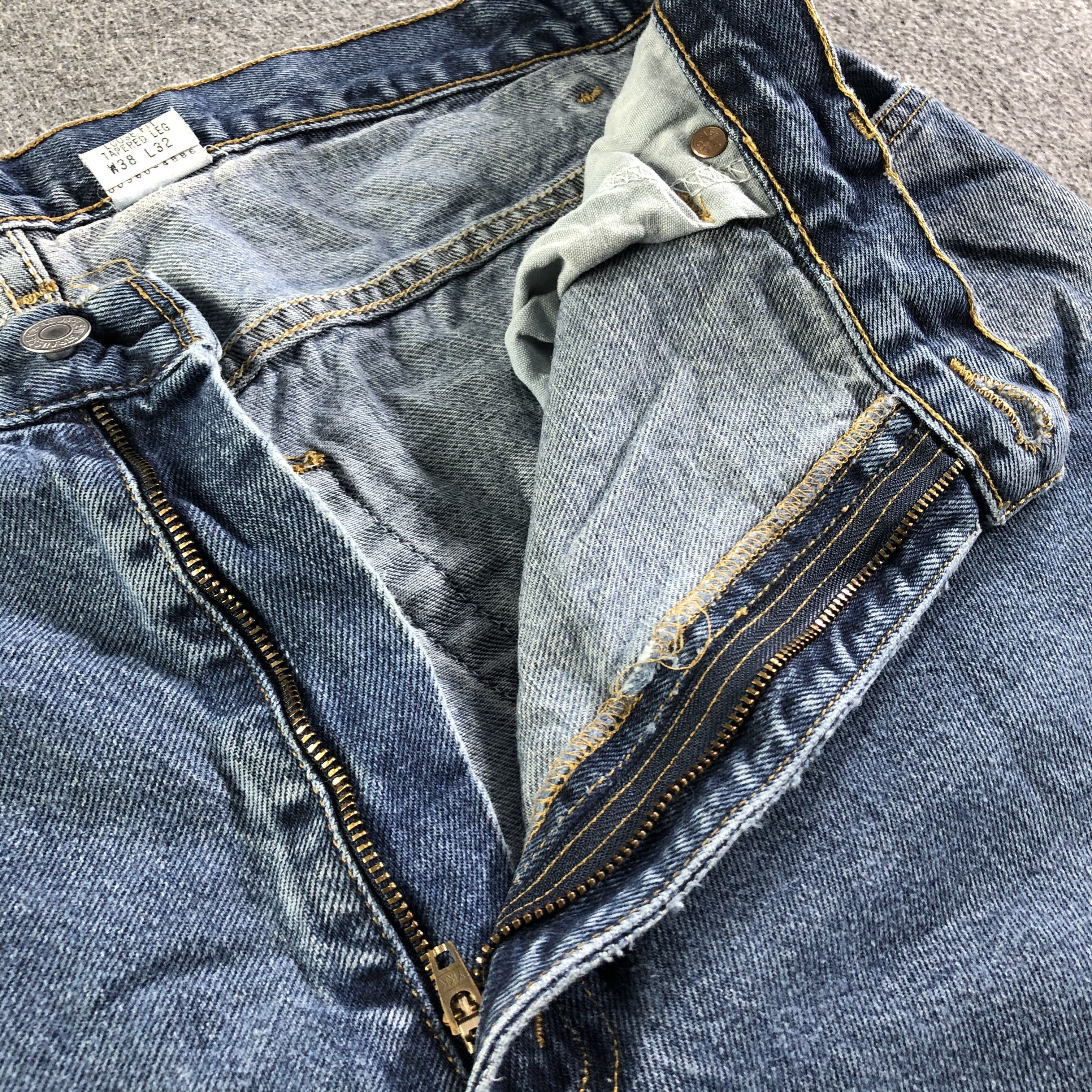 Levi's Vintage 90s Blue Wash Levis 560 Jeans-J4386 Size US 37 - 8 Thumbnail