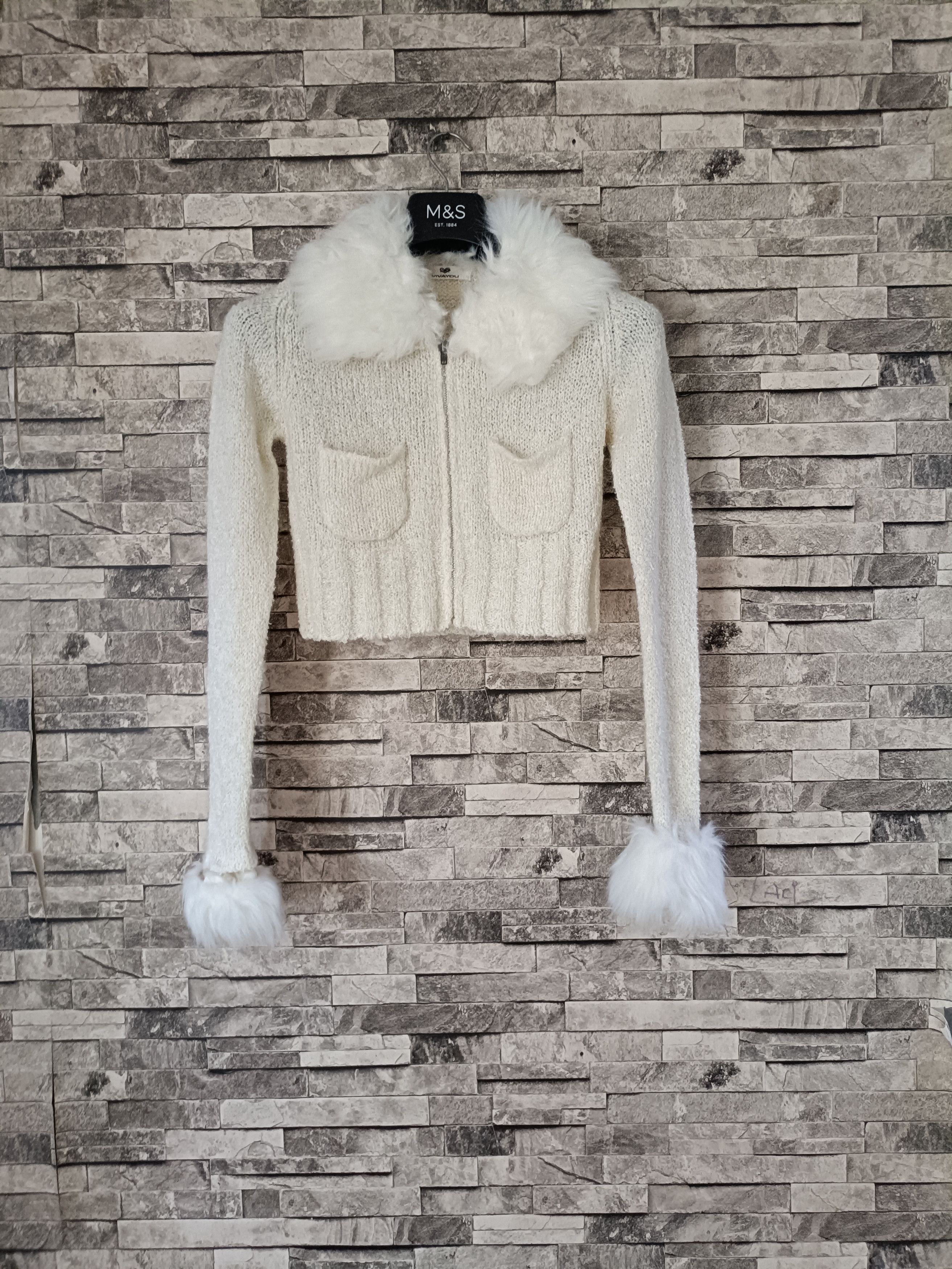 Japanese Brand vivayou faux fur crop zip jacket Size M / US 6-8 / IT 42-44 - 1 Thumbnail
