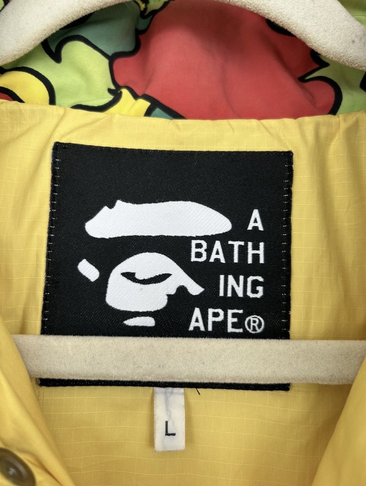Bape VERY RARE OG 2001 A BATHING APE PSYCH CAMO M-65 JACKET Size US L / EU 52-54 / 3 - 4 Thumbnail