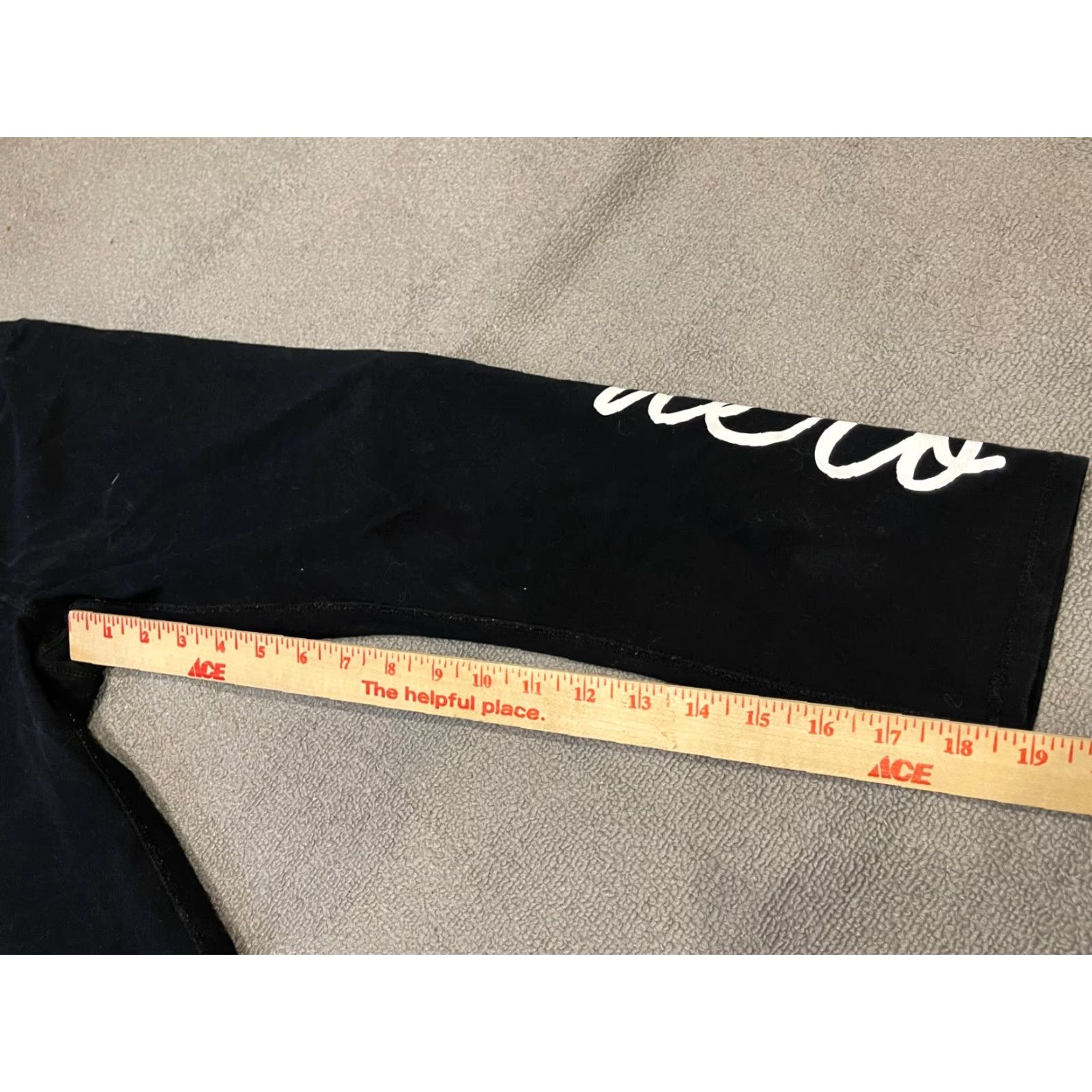 Vintage Aéropostale Capris Pants Womens 26x19 Black Spell out on Side Capri Regular Tapered Cotton Polyester Blended Fabric Activewear Women Size 26" / US 2 / IT 38 - 2 Thumbnail