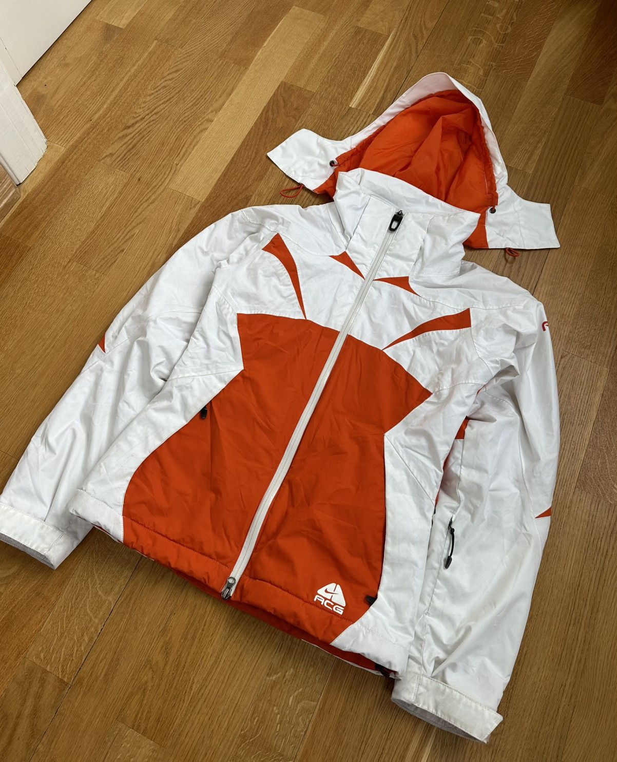 Nike ACG Vintage Nike ACG Jacket Y2K Multi Fit Style Size M / US 6-8 / IT 42-44 - 2 Thumbnail