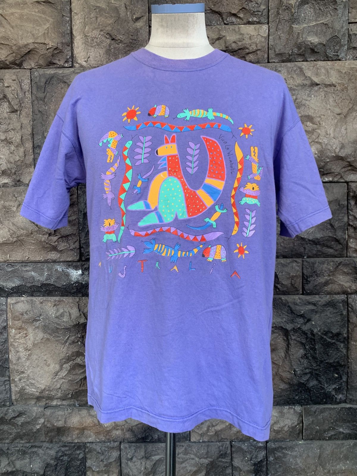 Arts & Science Vintage 90s Viva La Wombat Australian Art T shirt Size US M / EU 48-50 / 2 - 1 Thumbnail