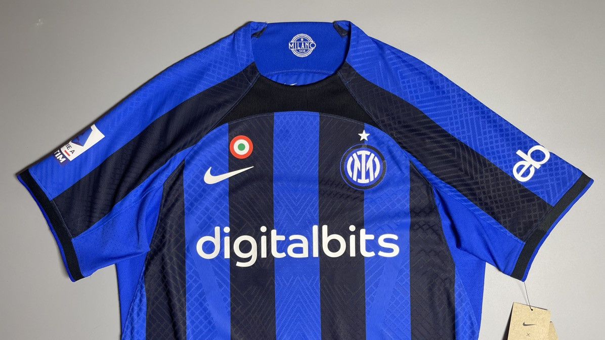 Vintage NWT INTER NIKE 2022/2023 FOOTBALL HOME JERSEY #10 MARTINEZ Size US L / EU 52-54 / 3 - 6 Thumbnail