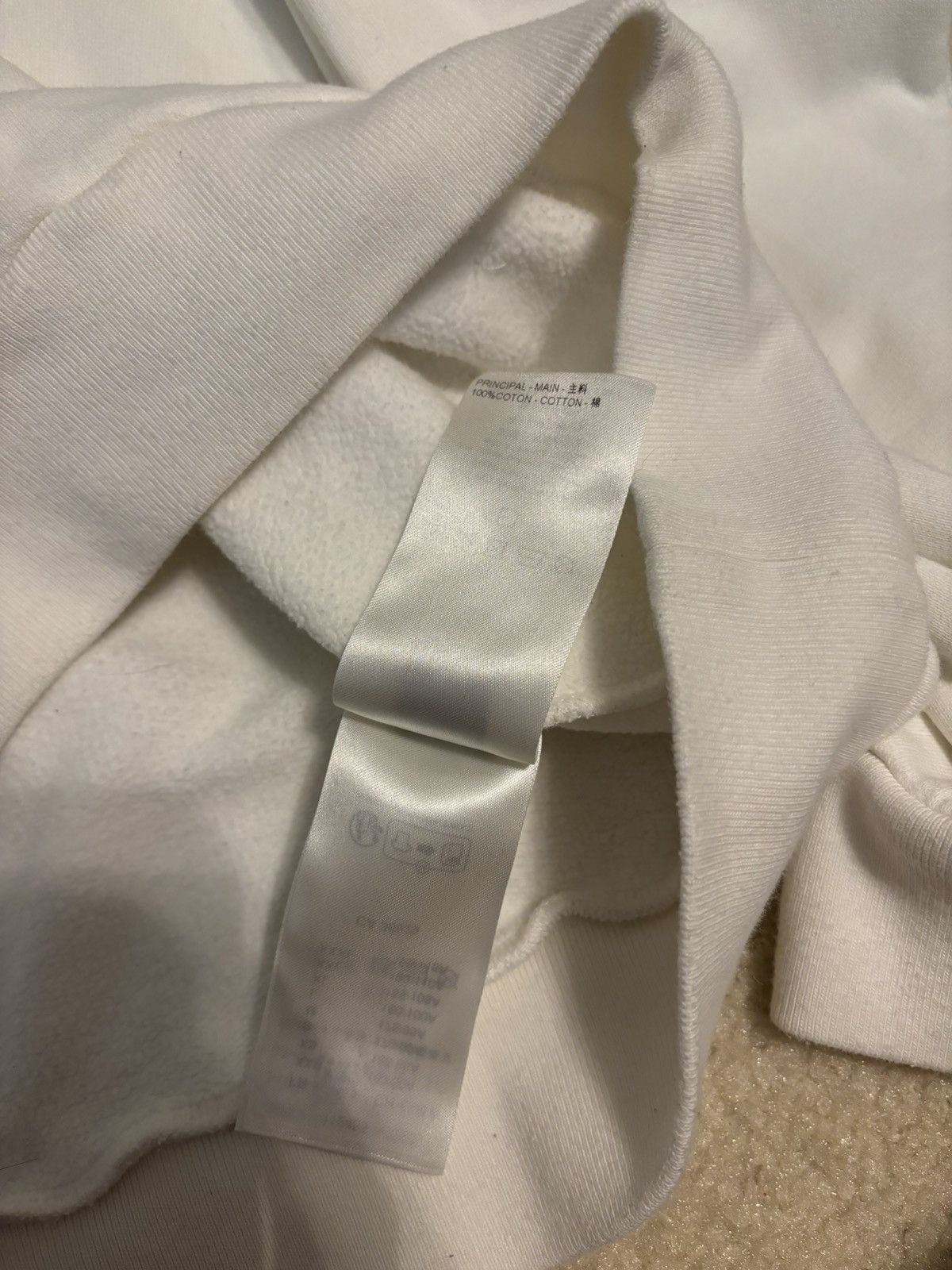 Louis Vuitton Louis Vuitton LV International Malletier Crewneck White Size US XXL / EU 58 / 5 - 6 Thumbnail