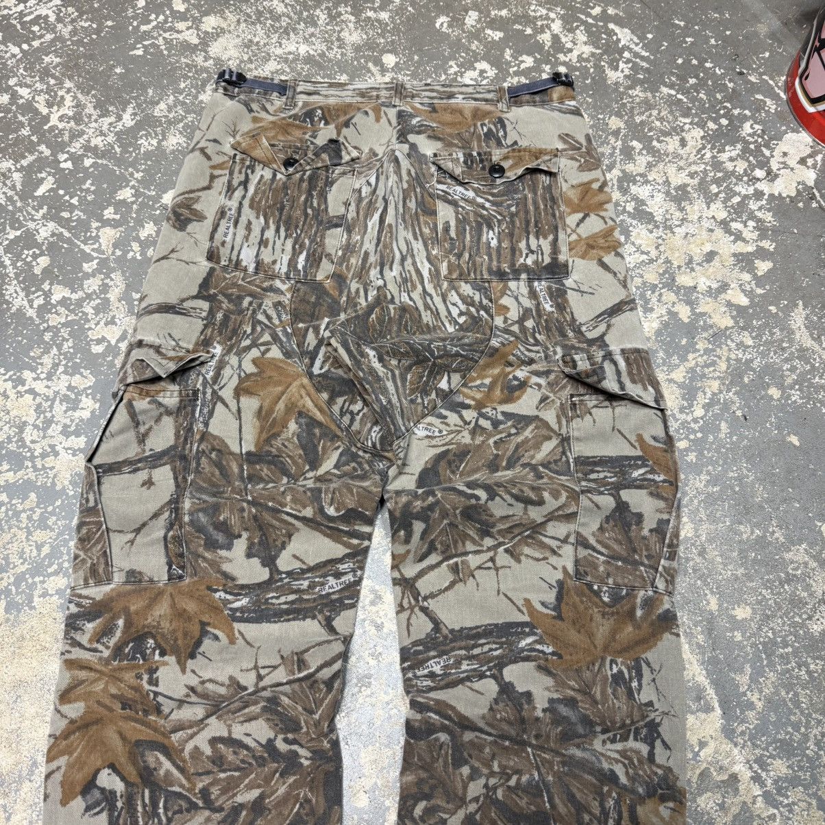 Vintage Vintage Realtree Gander Mountain Camo Baggy Cargo Pants Size US 32 / EU 48 - 4 Thumbnail