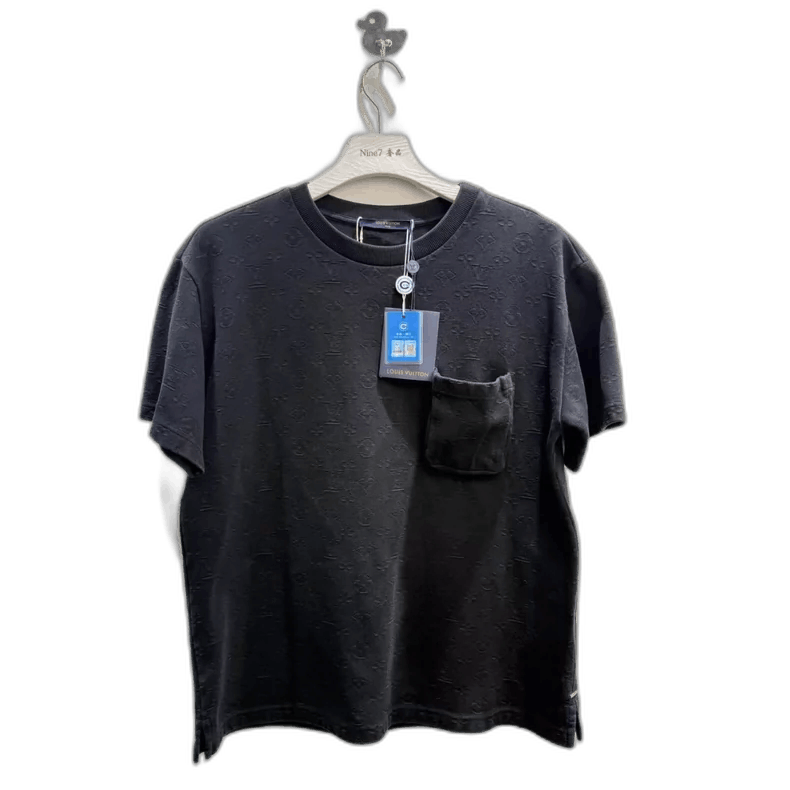 Louis Vuitton LV Louis Vuitton Black Embossed Logo Short Sleeve Shirt-yf Size US M / EU 48-50 / 2 - 1 Thumbnail