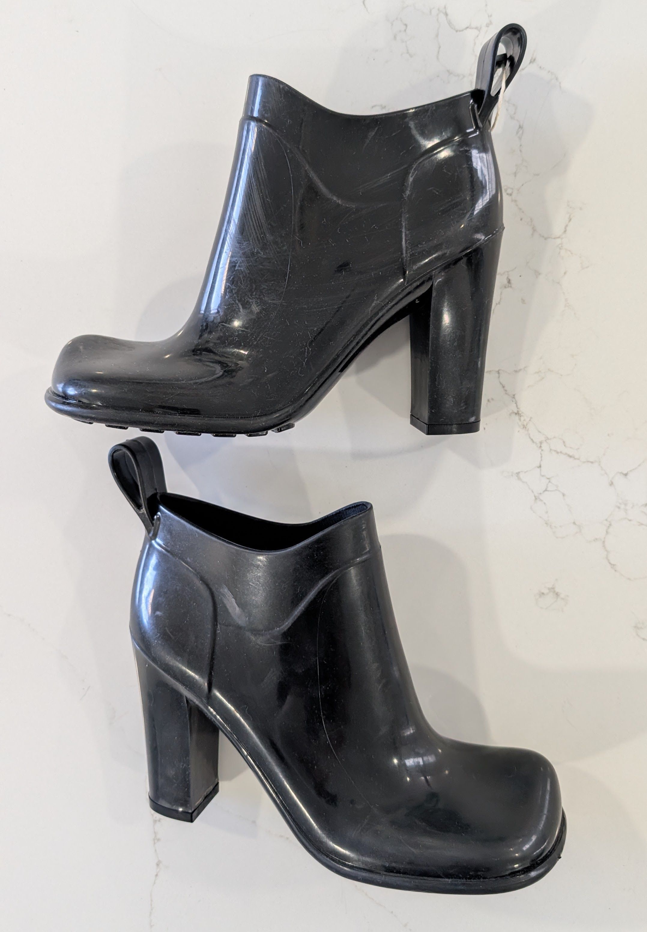 Bottega Veneta Bottega Veneta Black Shiny Rubber Shine Ankle Boots EU 36 Size US 6 / IT 36 - 6 Thumbnail
