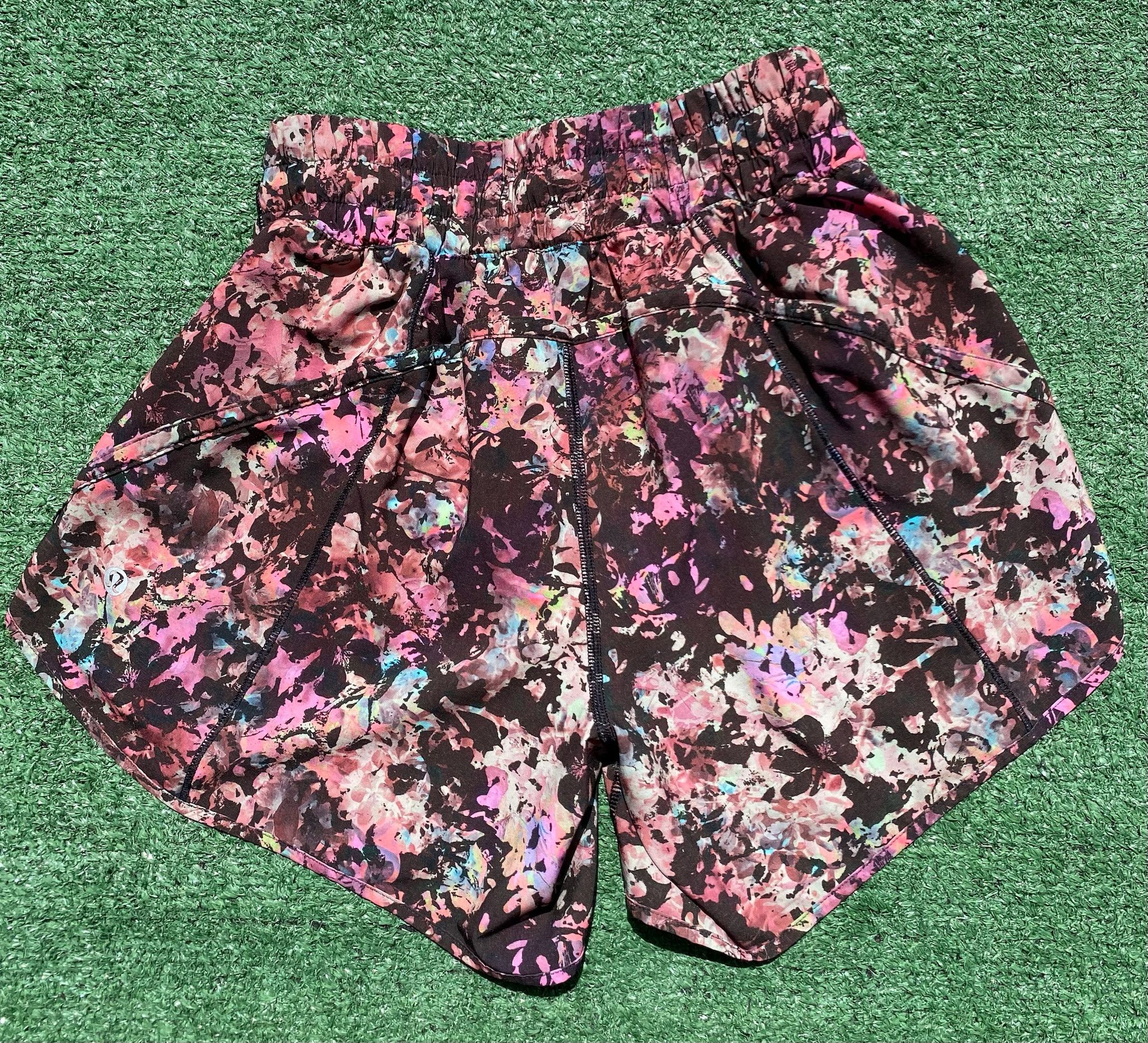 Lululemon Lululemon Track That Floral Stencil Blossom Lined Shorts 4 Size 27" / US 4 / IT 40 - 6 Thumbnail